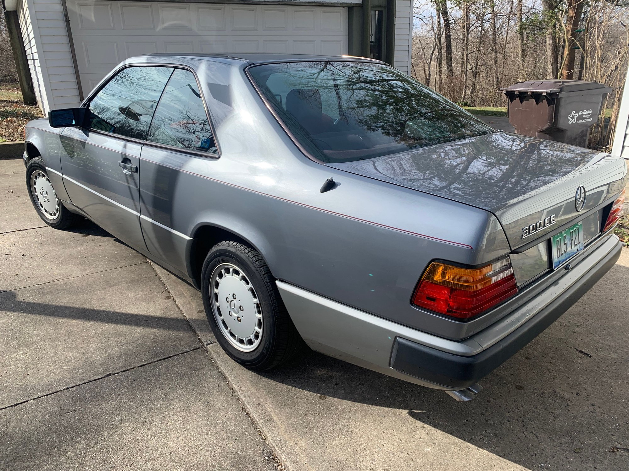 1988 Mercedes-Benz 300CE - extremely clean, original, 2 owner 300CE - Used - VIN wdbea50d1ja750987 - 104,250 Miles - 6 cyl - 2WD - Automatic - Coupe - Gray - Extreme Sw, MI 49107, United States