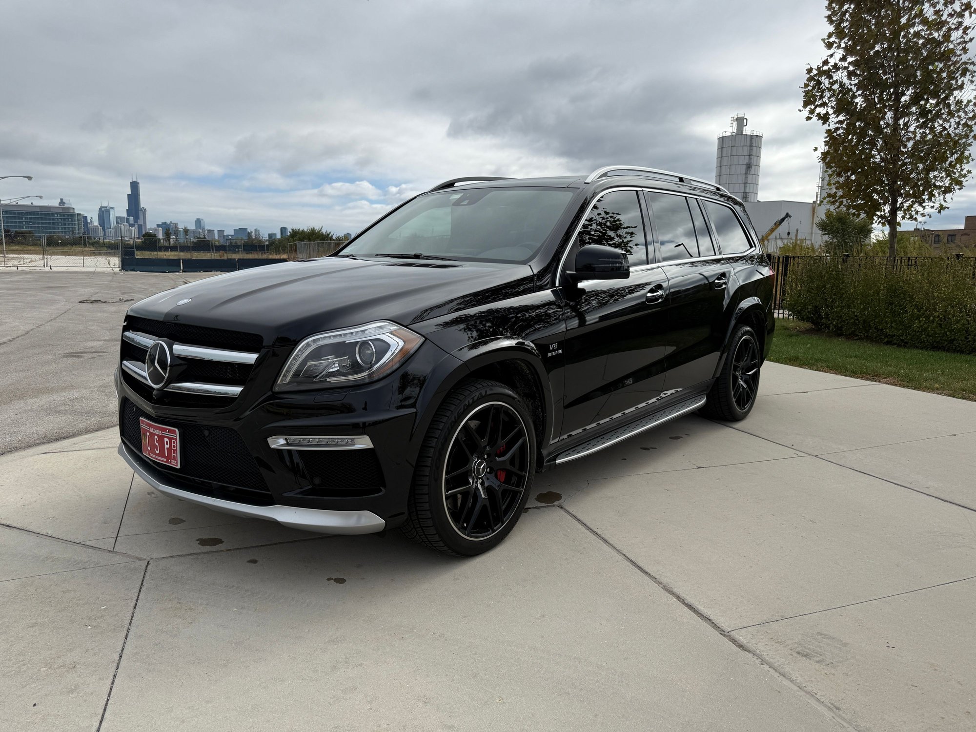 2014 Mercedes-Benz GL63 AMG - 2014 GL63 AMG - 58k miles - Chicago - Above Average - Warranty through 2026 - Used - VIN 4JGDF7EE6EA410957 - 58,400 Miles - 8 cyl - AWD - Automatic - SUV - Black - Chicago, IL 60622, United States