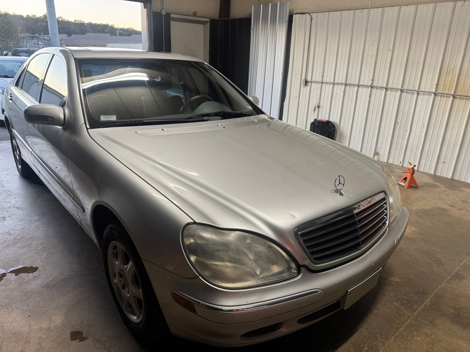 2000 Mercedes-Benz S430 - 2000 s430 - Used - VIN WDBNG70J9YA046059 - 176,000 Miles - 8 cyl - 2WD - Automatic - Sedan - Silver - Jonesboro, AR 72404, United States