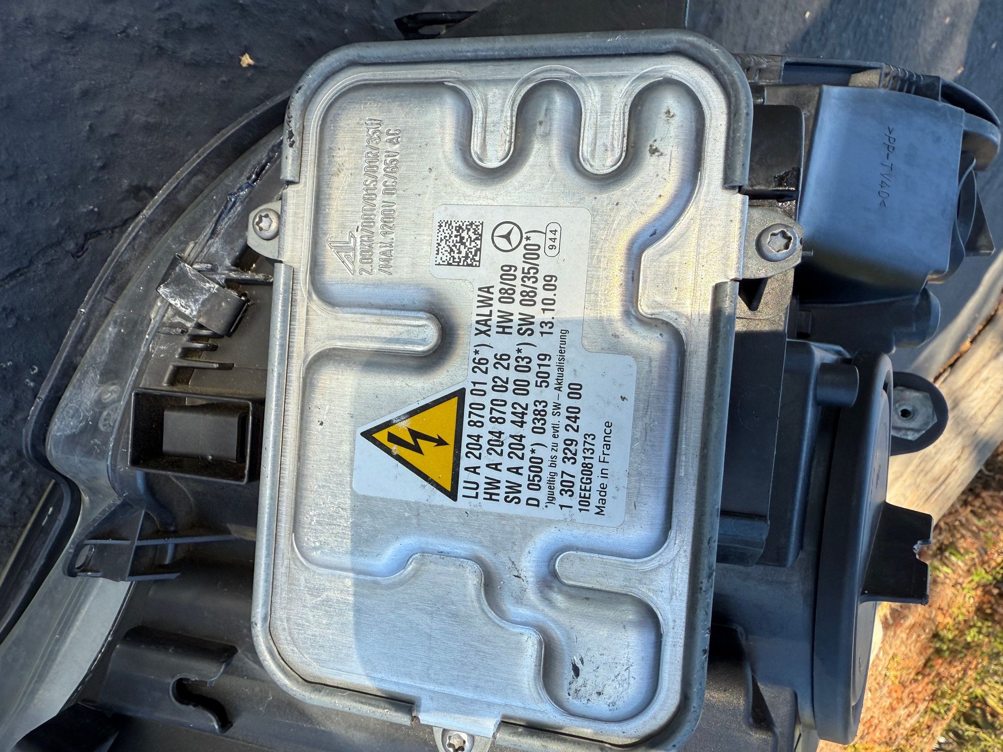 Lights - W204 C63 Headlight Set - Used - 2008 to 2011 Mercedes-Benz C63 AMG - Aptos, CA 95003, United States