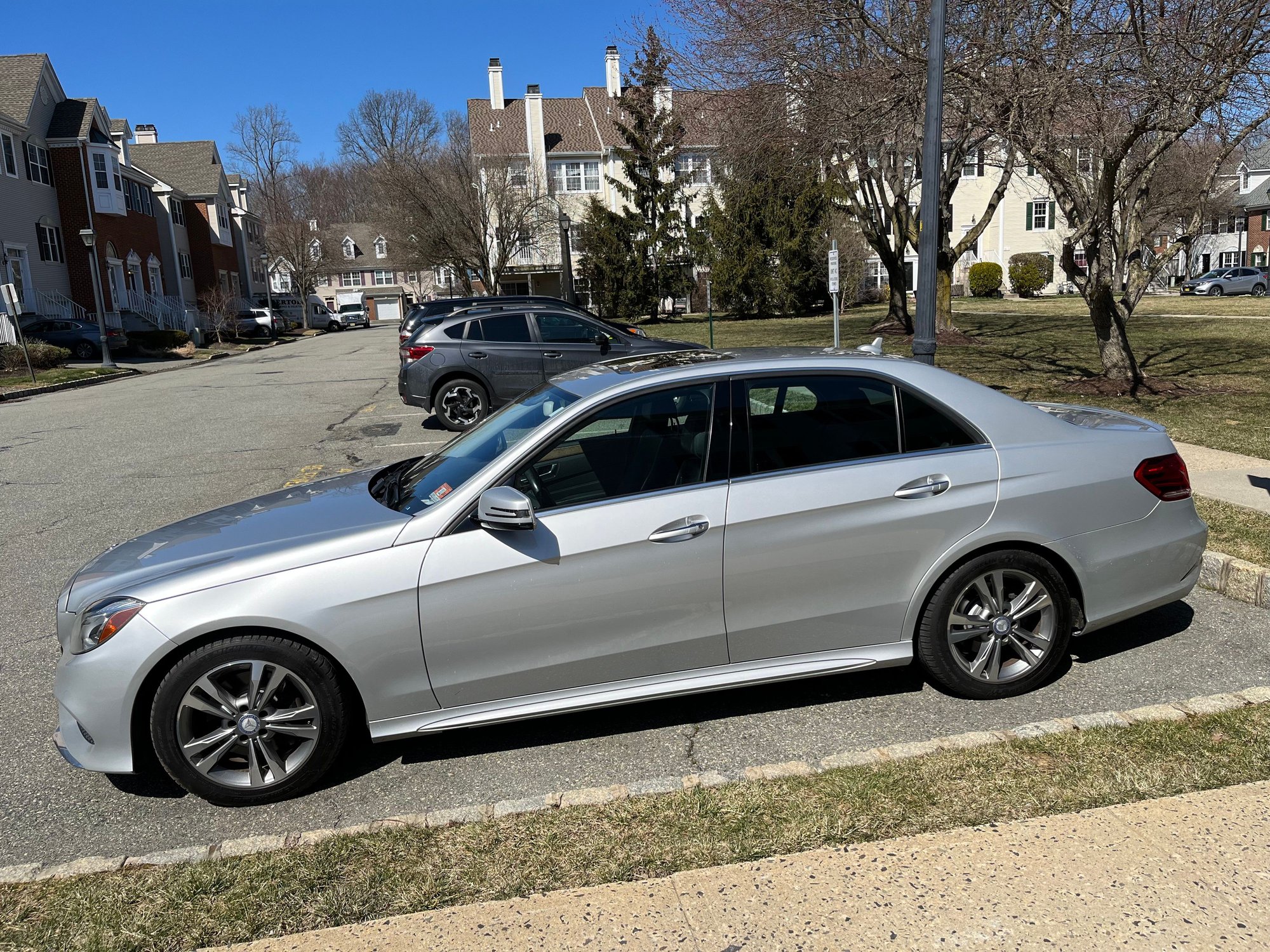 2014 Mercedes-Benz E250 - 2014 Mercedes Benz E250 BlueTec 4Matic - Used - VIN WDDHF9HB1EA911926 - 119,000 Miles - 4 cyl - AWD - Automatic - Sedan - Silver - Towaco, NJ 07082, United States