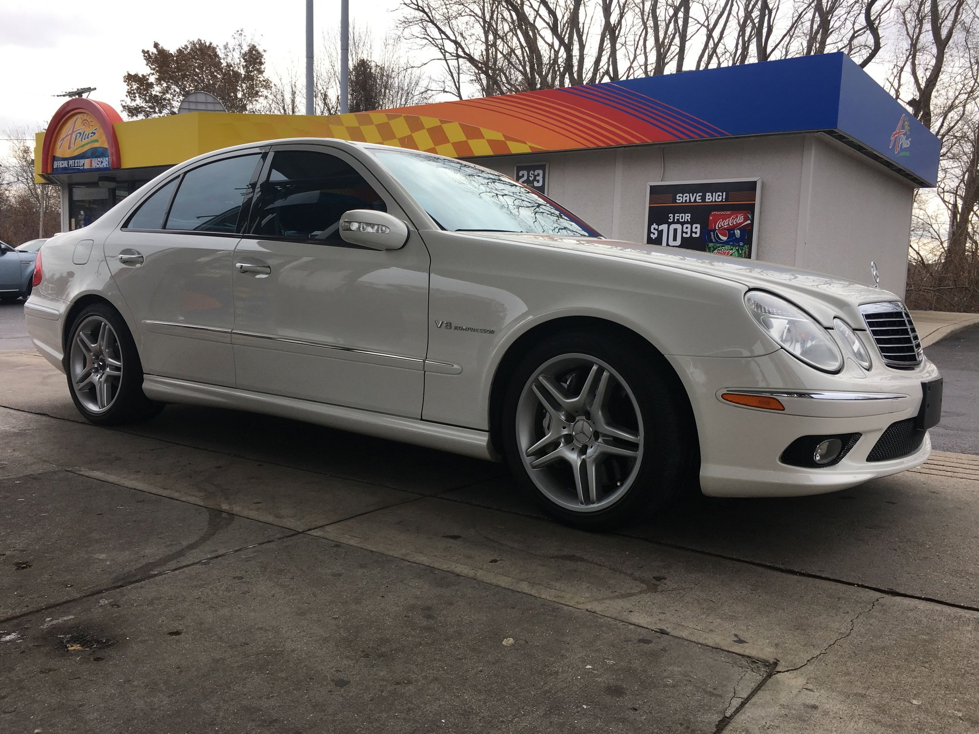 2006 Mercedes-Benz E55 AMG - 2006 E55 AMG - New - VIN WDBUF76J6A878610 - 101,000 Miles - 8 cyl - 2WD - Automatic - Sedan - White - Macomb, MI 48044, United States