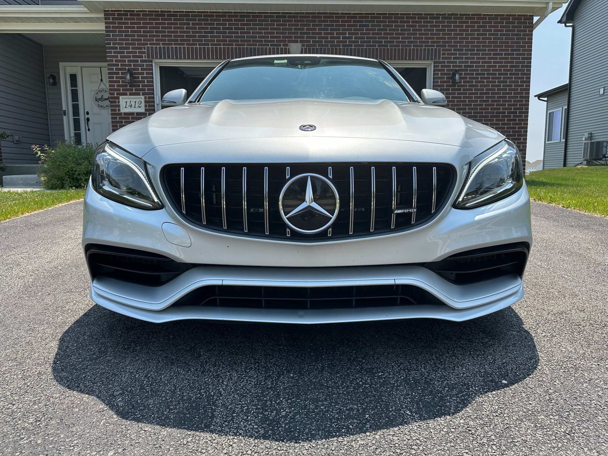 2020 Mercedes-Benz C63 AMG - Clean title, Accident Free w205 C63 for Sale - Used - VIN 55SWF8GB7LU330897 - 33,900 Miles - 8 cyl - 2WD - Automatic - Sedan - Silver - Naperville, Illinois, IL 60440, United States