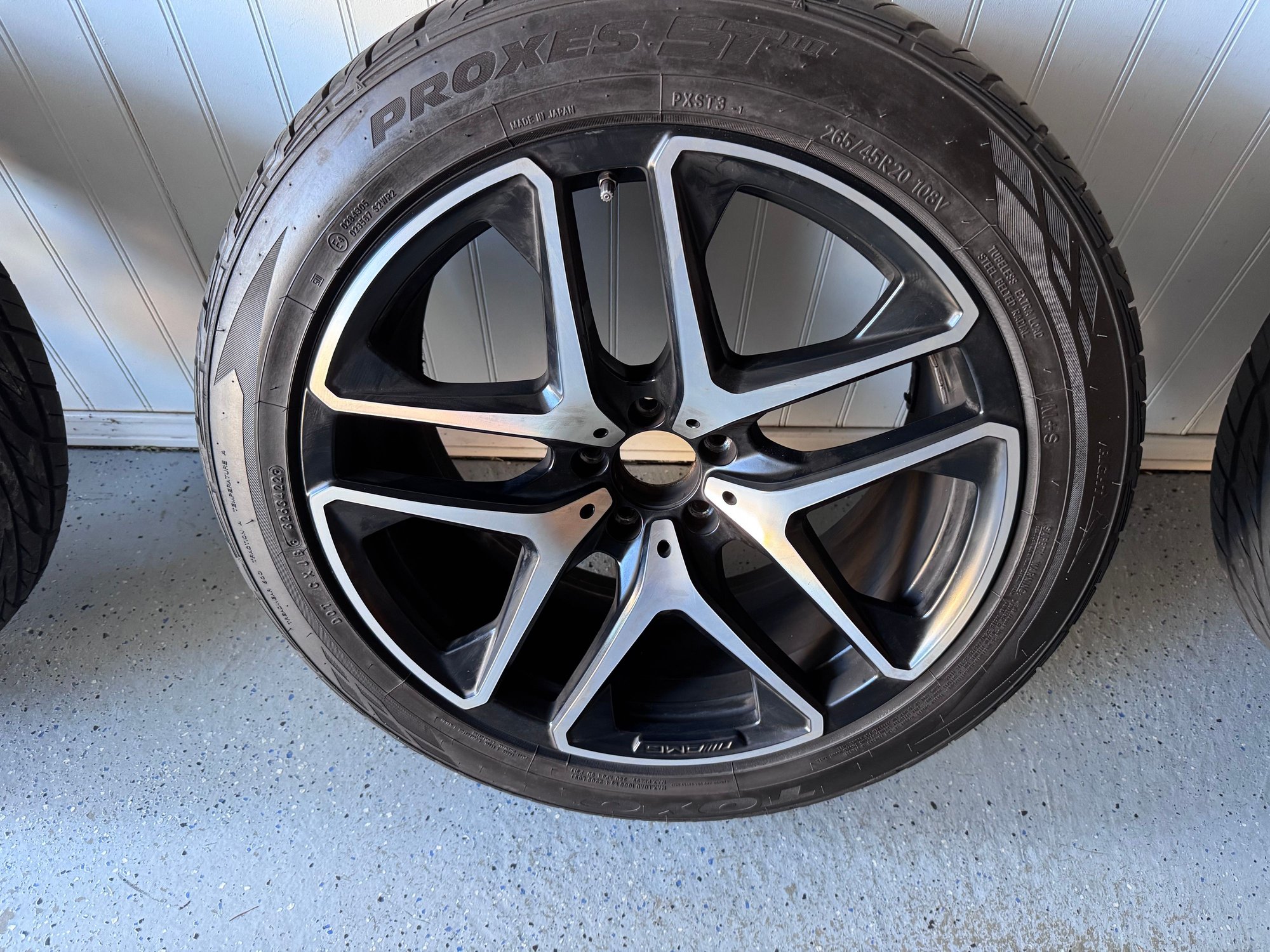 Wheels and Tires/Axles - Orignal GLC63 AMG wheels/tires set, TPMS installed, flawless condition. $2000 - Used - 2018 to 2021 Mercedes-Benz GLC63 AMG - Aurora, CO 80016, United States