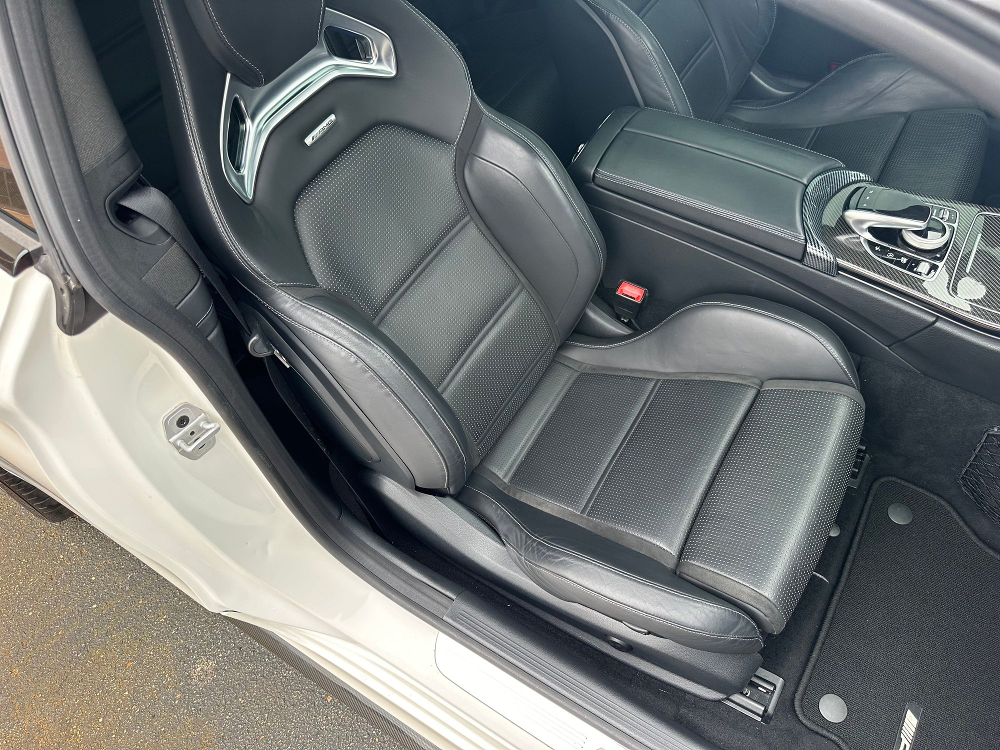 2017 Mercedes-Benz C63 AMG S - 2017 Mercedes Benz c63S AMG coupe stage 2 fully loaded - Used - VIN WDDWJ8HB7HF503387 - 23,000 Miles - 8 cyl - Coupe - White - Rochester Hills, MI 48307, United States