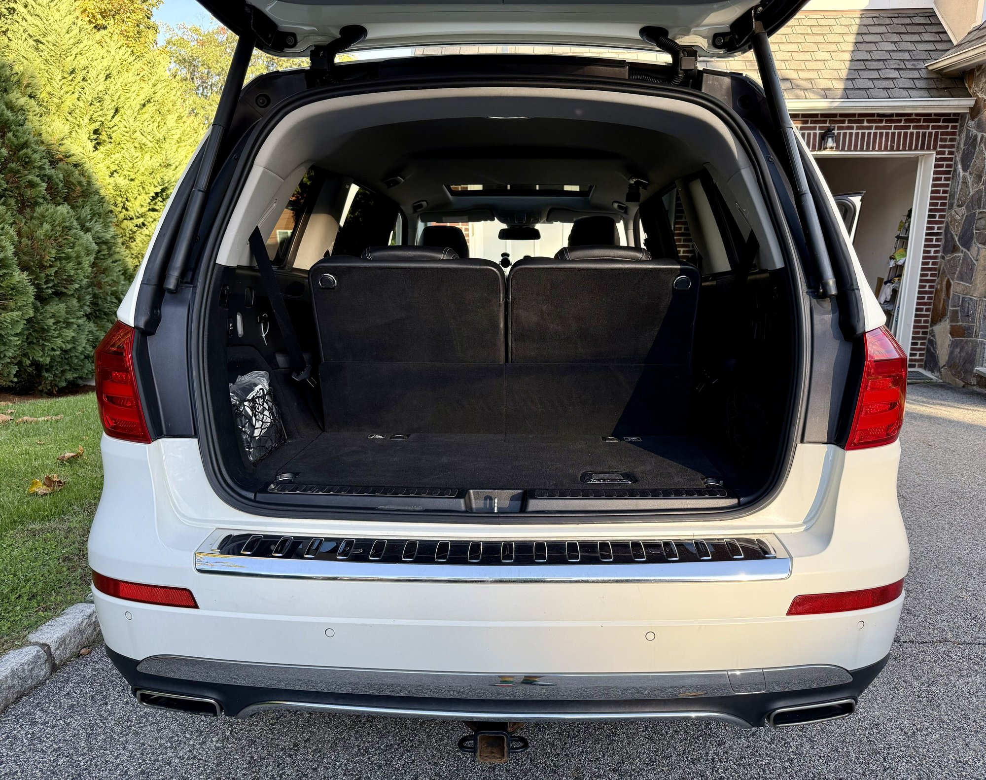 2013 Mercedes-Benz GL450 - $11,495 OBO! 2013 Mercedes GL450 – AWD, 7-Seat - $11,495 - Used - VIN 4JGDF7CE5DA248627 - 141,205 Miles - Automatic - SUV - White - Hastings On Hudson, NY 10706, United States