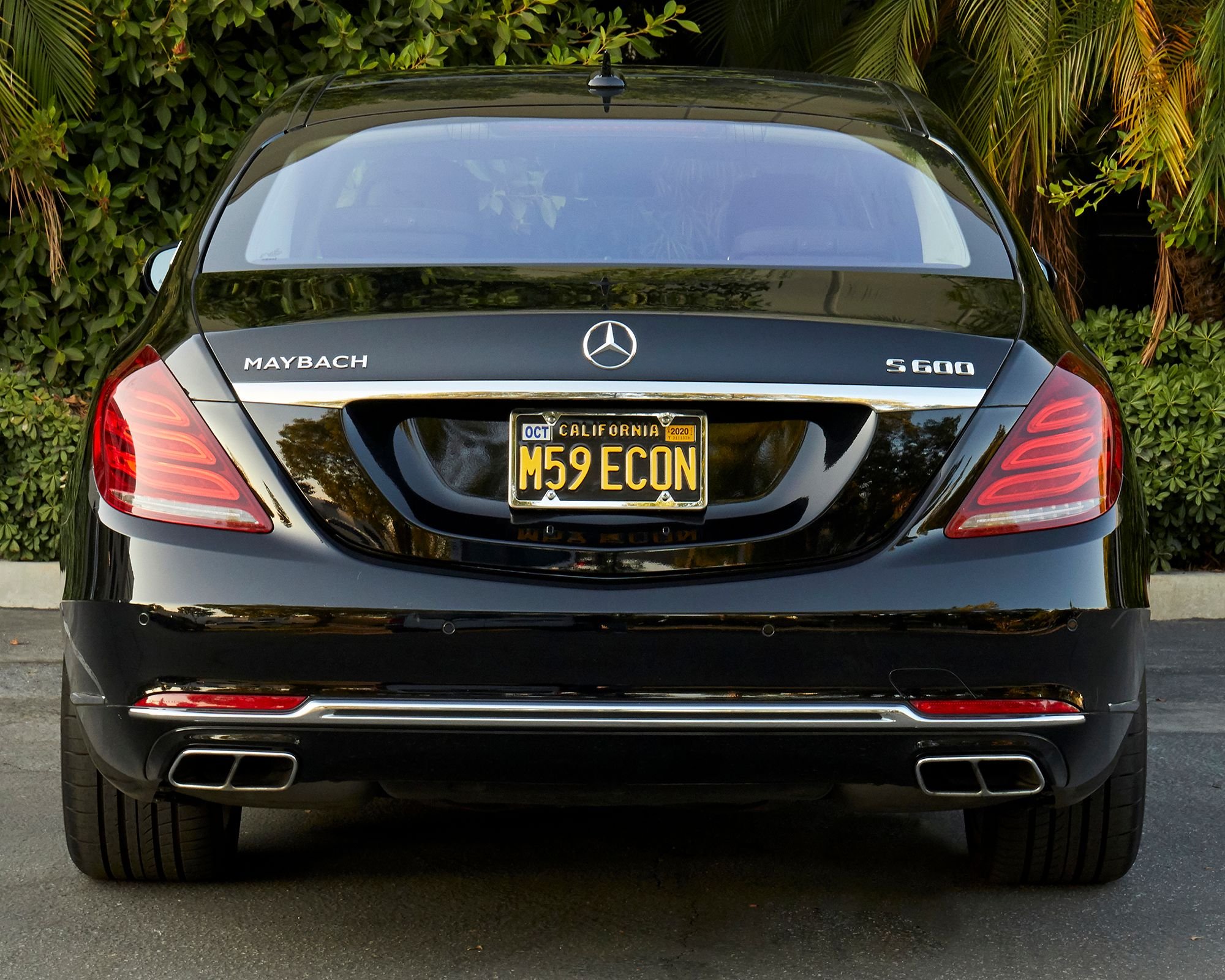 2016 Mercedes-Benz S600 - 2016 Mercedes Benz S600 Maybach - Auction - Used - VIN WDDUX7GB8GA237133 - 12 cyl - 2WD - Automatic - Sedan - Black - Monrovia, CA 91016, United States