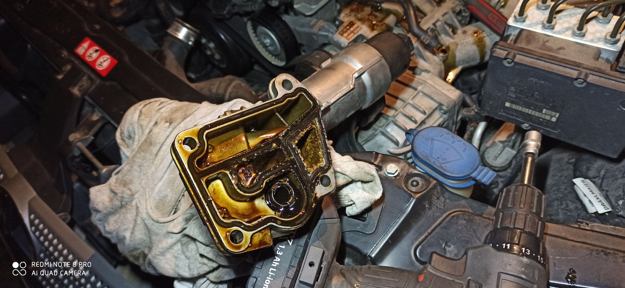 Engine Oil in coolant tank m271 Forums