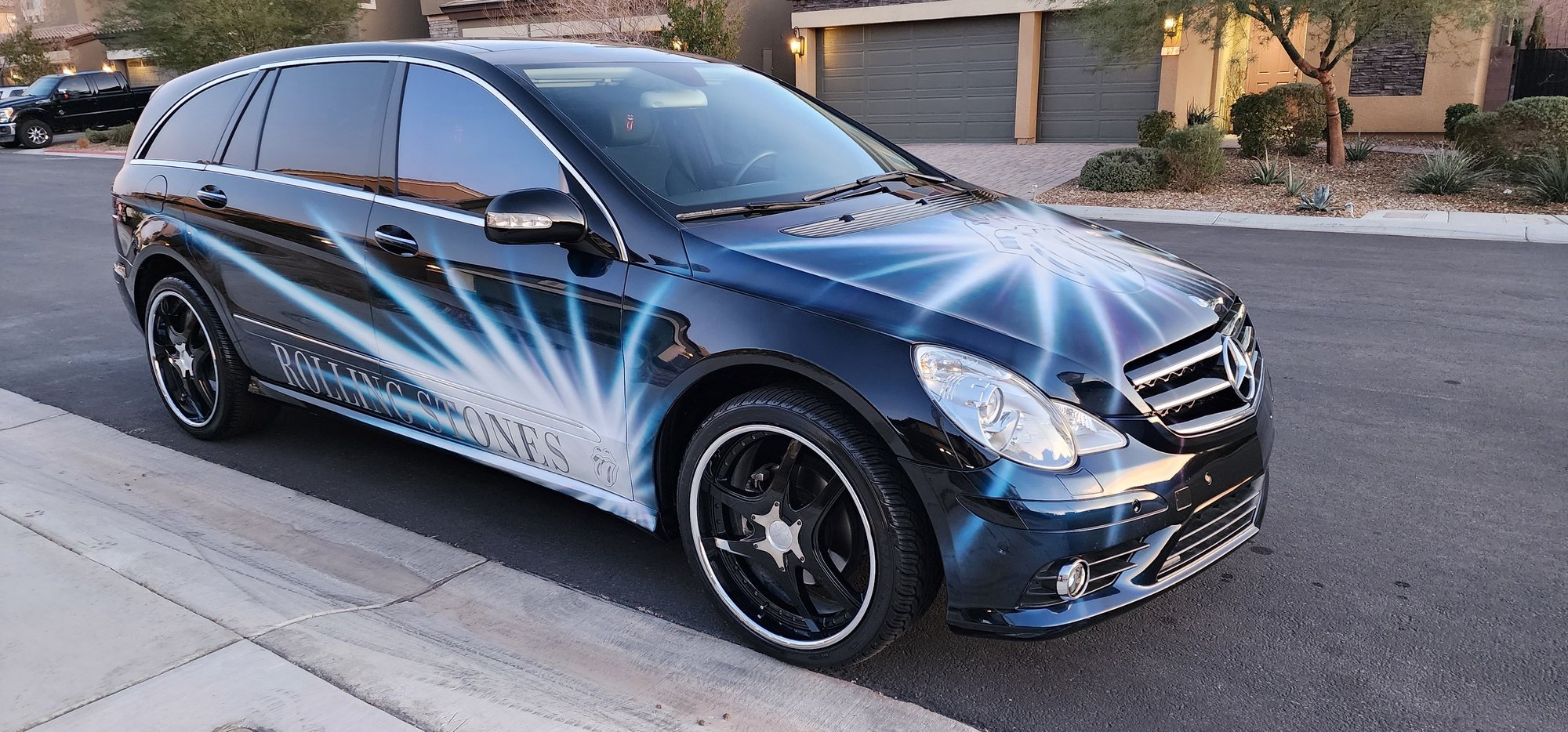2006 Mercedes-Benz R500 - 2006 Mercedes Benz R500 - Used - VIN 4JGCB75E96A000517 - 42,200 Miles - 8 cyl - Automatic - Las Vegas, NV 89183, United States