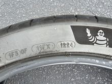 265/35ZR20 Tire