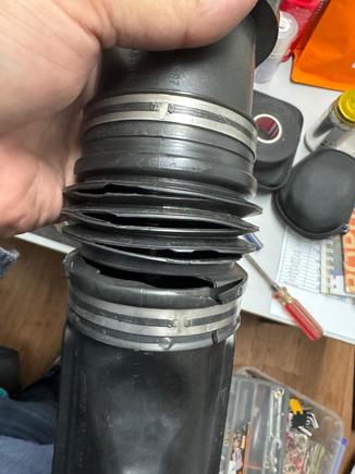 Cracked flexible hose