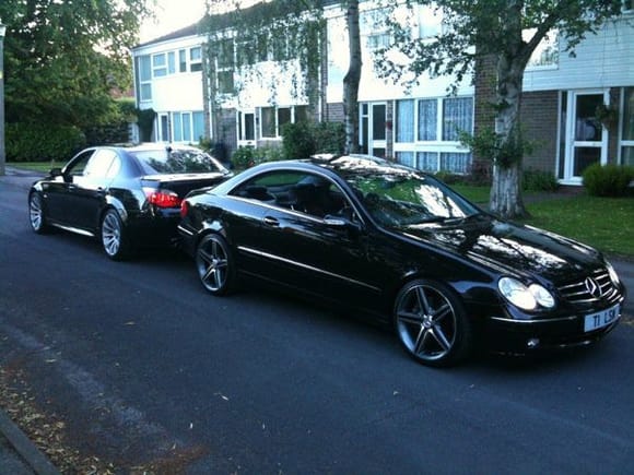 CLK500 &amp; BMW M5 - Back 2 Black