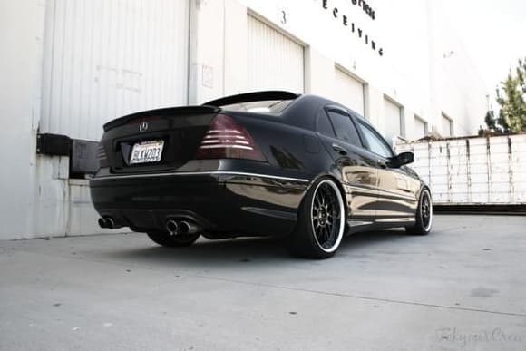 so fresh. i want dual exhaust like this..