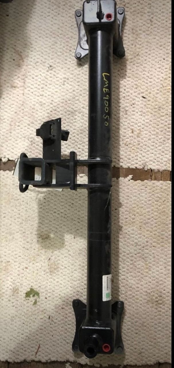 Exterior Body Parts - W164 factory trailer hitch, $100 - Used - 2006 to 2022 Mercedes-Benz ML350 - Framingham, MA 01701, United States