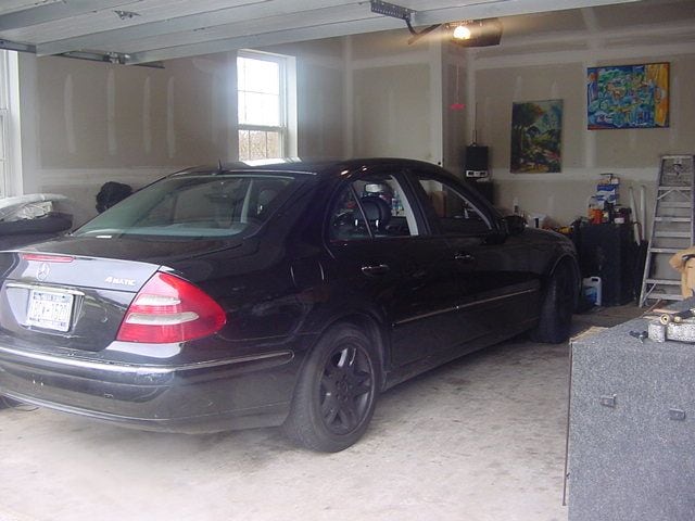 2006 Mercedes-Benz E350 - ...2006 mercedes e350 for sale $3000... LONGISLAND NY - Used - VIN WDBUF87J66X184971 - 6 cyl - 4WD - Automatic - Sedan - Black - Coram, NY 11766, United States