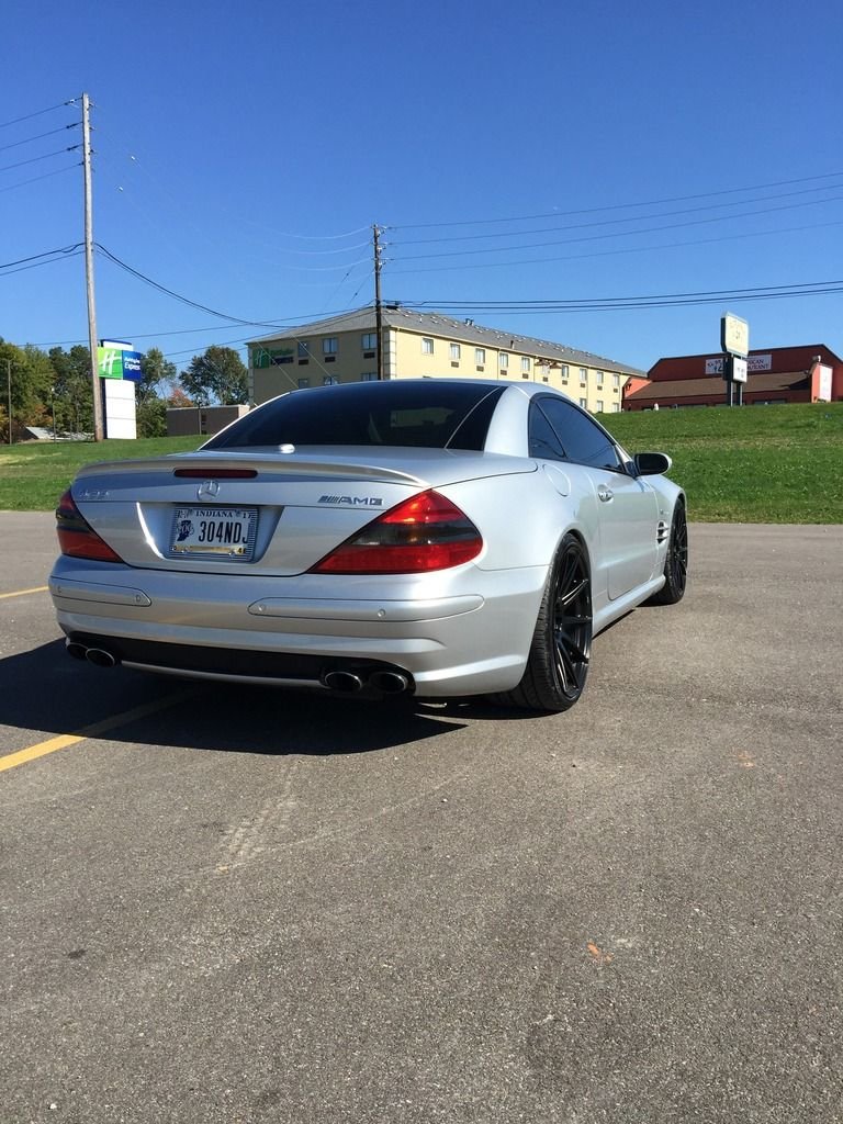 2006 Mercedes-Benz SL55 AMG - 2006 SL 55 AMG - Used - VIN WDBSK74FX6F114683 - 48,338 Miles - 8 cyl - 2WD - Automatic - Convertible - Silver - Laporte, IN 46350, United States