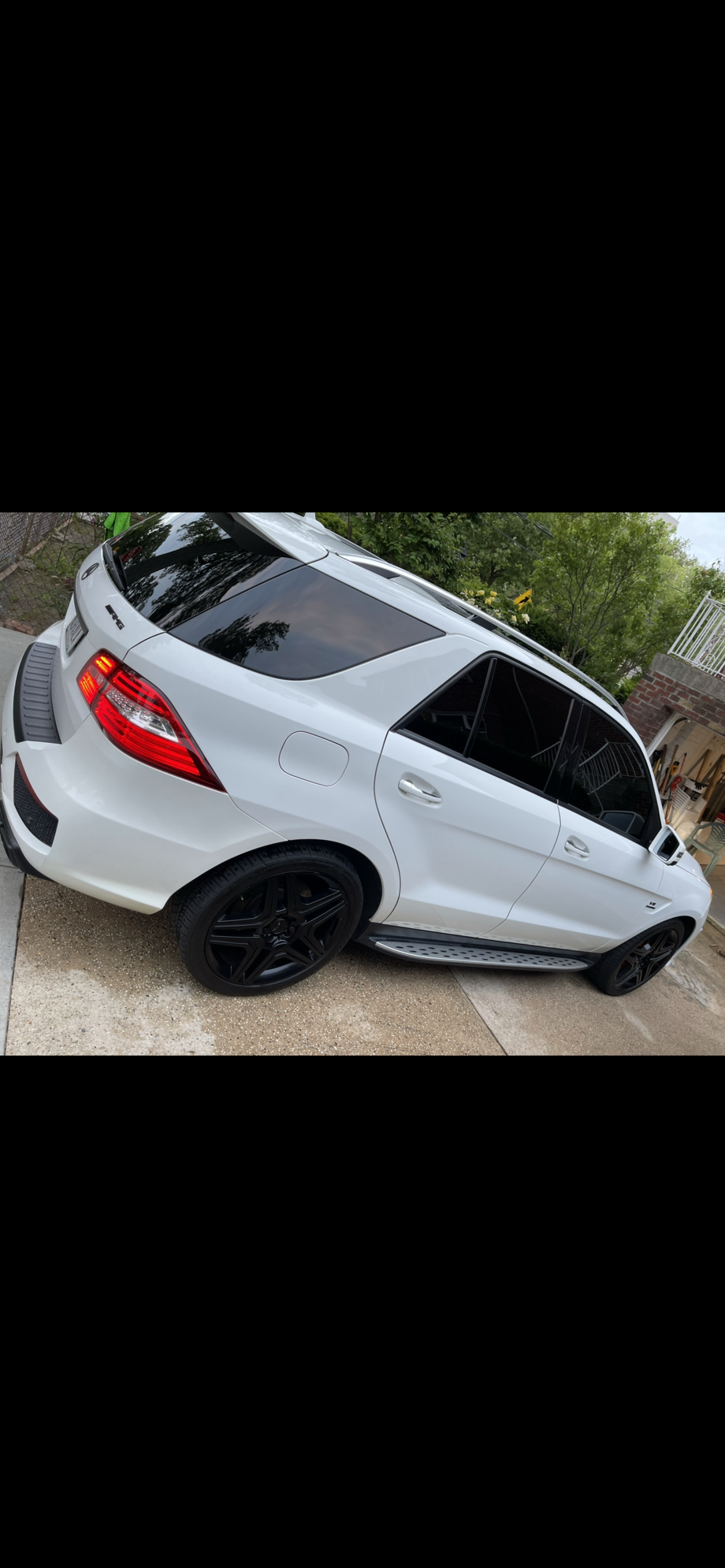 2014 Mercedes-Benz ML63 AMG - 2014 Mercedes-Benz ML63 AMG - Used - VIN 4JGDA7EB6EA347525 - 66,000 Miles - 8 cyl - AWD - Automatic - SUV - White - Nyack, NY 10960, United States
