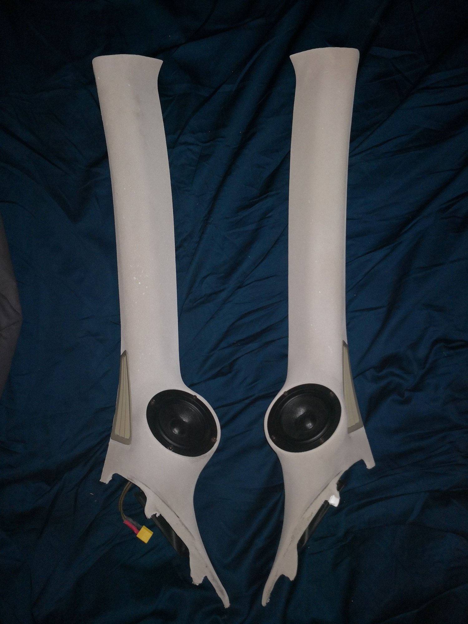 For Sale A Pillar midrange Pods and Sail Panel Tweeters MyG37