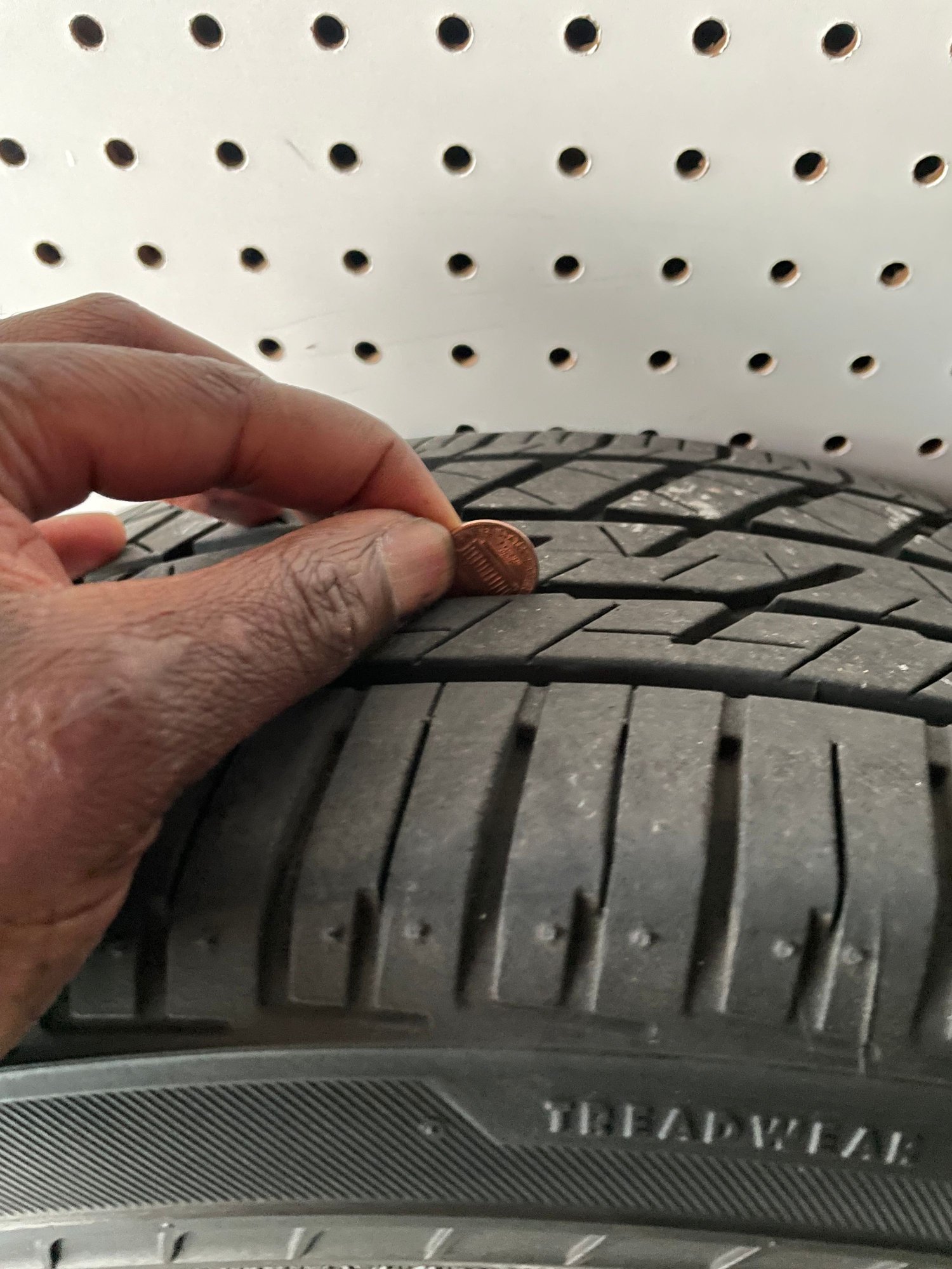 Wheels and Tires/Axles - 05 mcs stock wheels - Used - 2002 to 2006 Mini R53: "Mk I" Mini Cooper S - La, CA 90201, United States