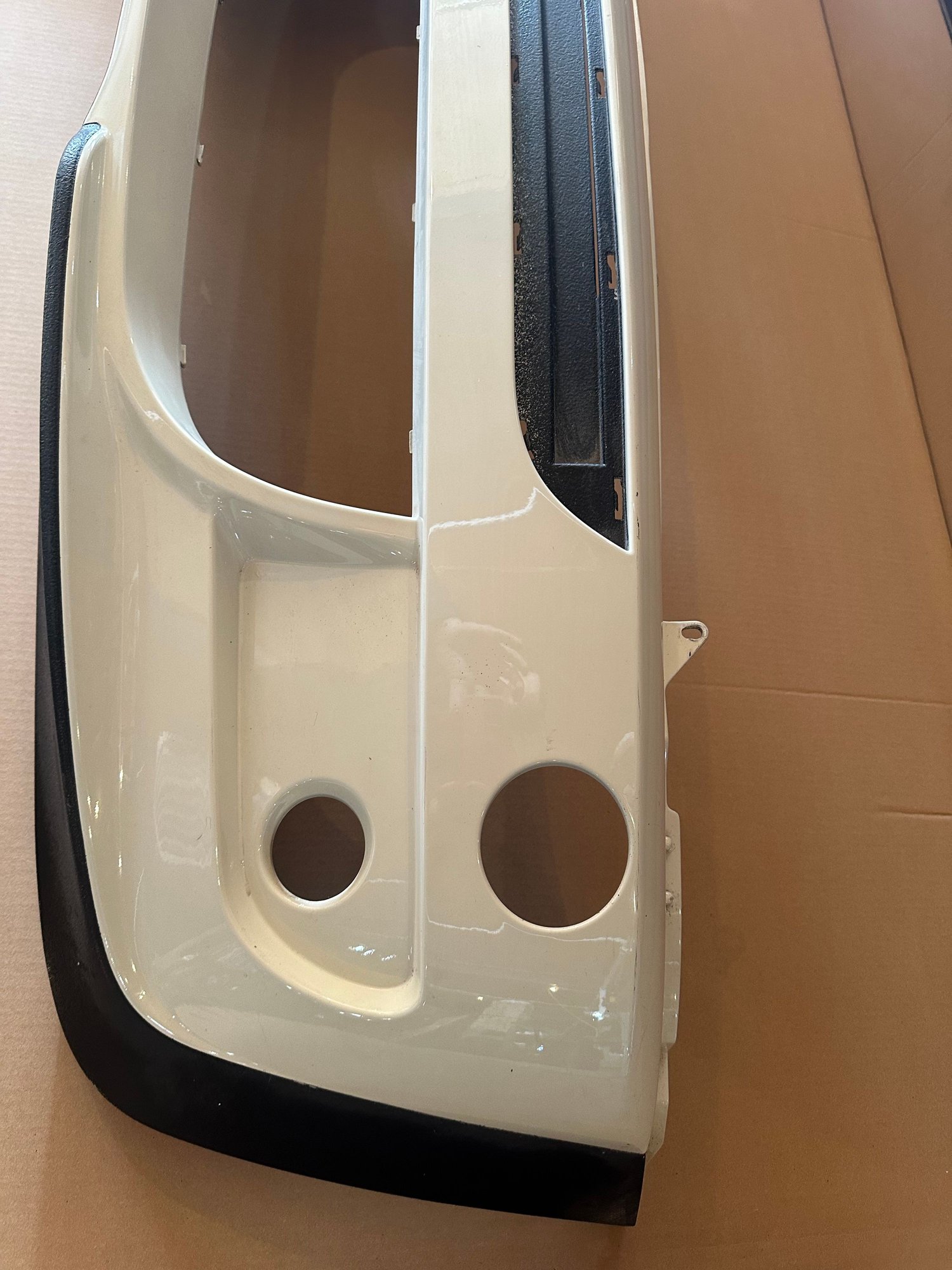 Exterior Body Parts - R53 JCW Aerokit Front Bumper Pepper White - Used - 2002 to 2006 Mini R53: "Mk I" Mini Cooper S - Montreal, QC H3H2J2, Canada