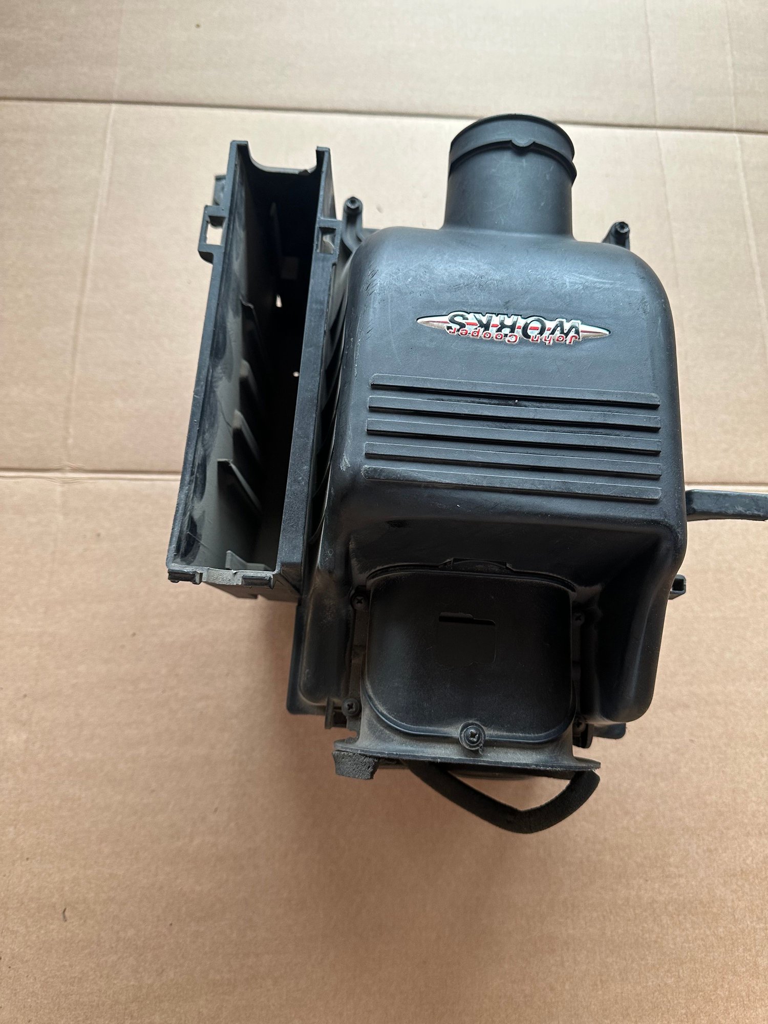 Engine - Intake/Fuel - R53 JCW Air Box - Used - 2002 to 2006 Mini R53: "Mk I" Mini Cooper S - Montreal, QC H3H2J2, Canada