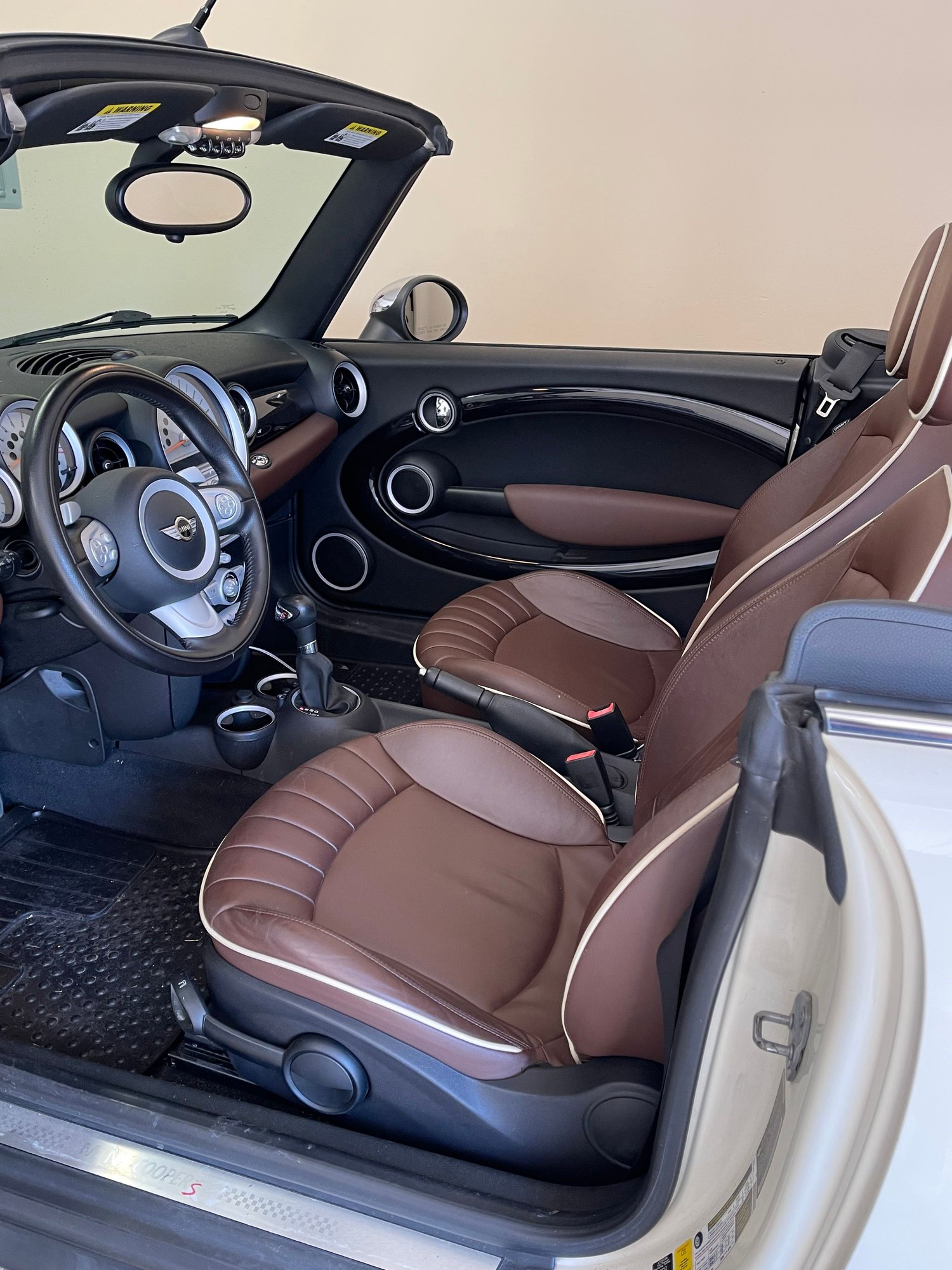 2010 Mini R57: "Mk II" Mini Convertible - 2010 MINI Cooper S Convertible Low Miles - Used - VIN WMWMS3C54ATY08675 - 47,779 Miles - 4 cyl - 2WD - Automatic - Convertible - White - Greensburg, PA 15601, United States