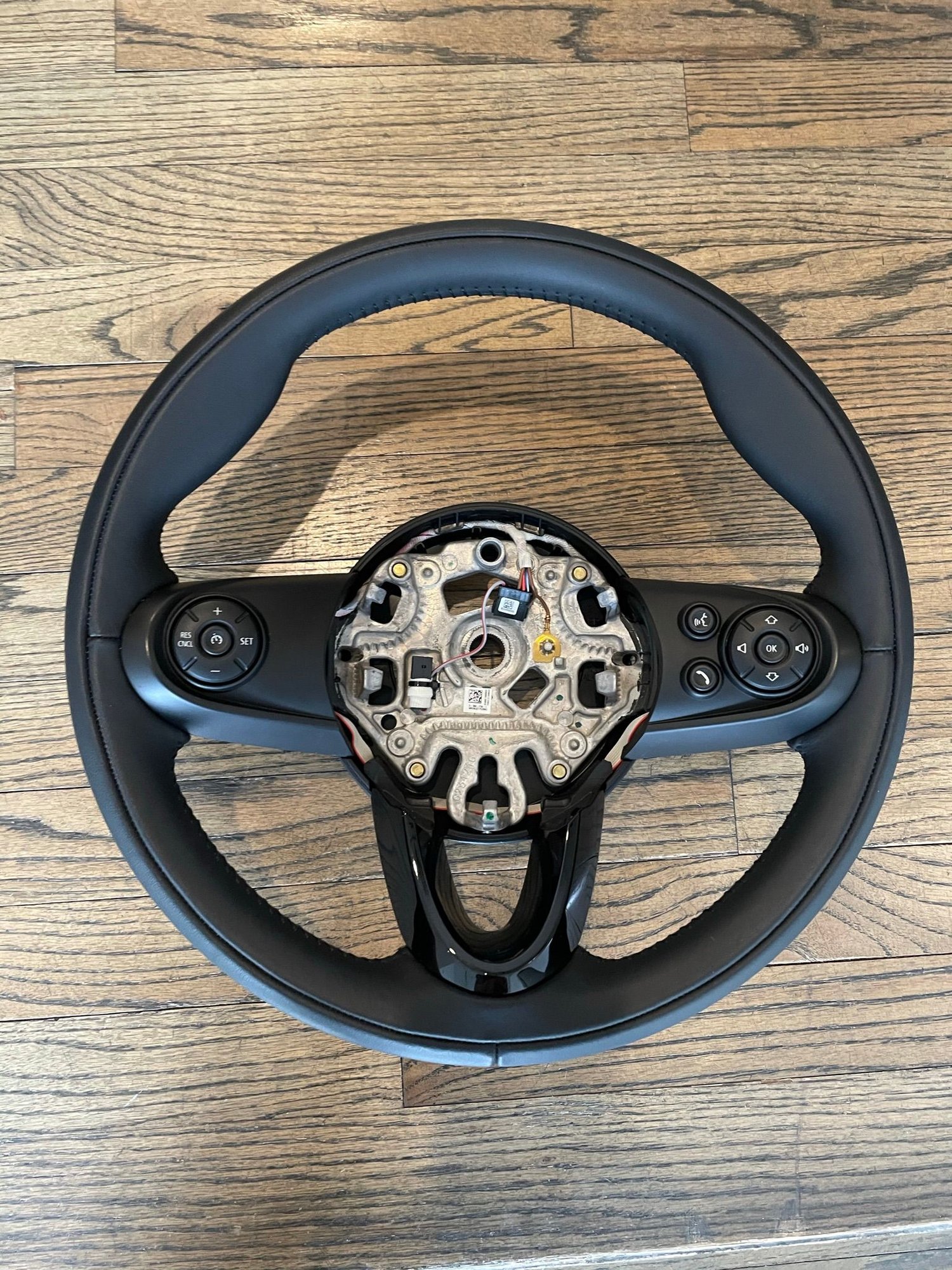 Steering/Suspension - For Sale: F54 F55 F56 Multifunction Steering Wheel - Used - 2014 to 2019 Mini F56: Mini Hatch/Hardtop - 2014 to 2019 Mini F54: Mini Clubman - 2014 to 2019 Mini F55: 5-door Hatch - Brooklyn, NY 11249, United States
