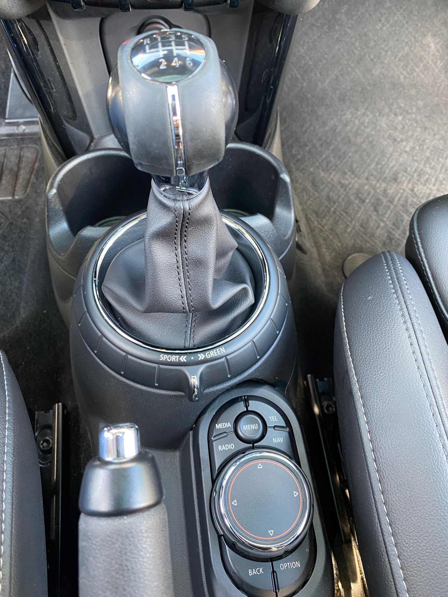 2015 Mini F56: Mini Hatch/Hardtop - 2015 Mini Cooper S - Used - VIN WMWXP7C50F2A60089 - 44,037 Miles - 4 cyl - 2WD - Manual - Hatchback - Black - Madison Heights, VA 24572, United States