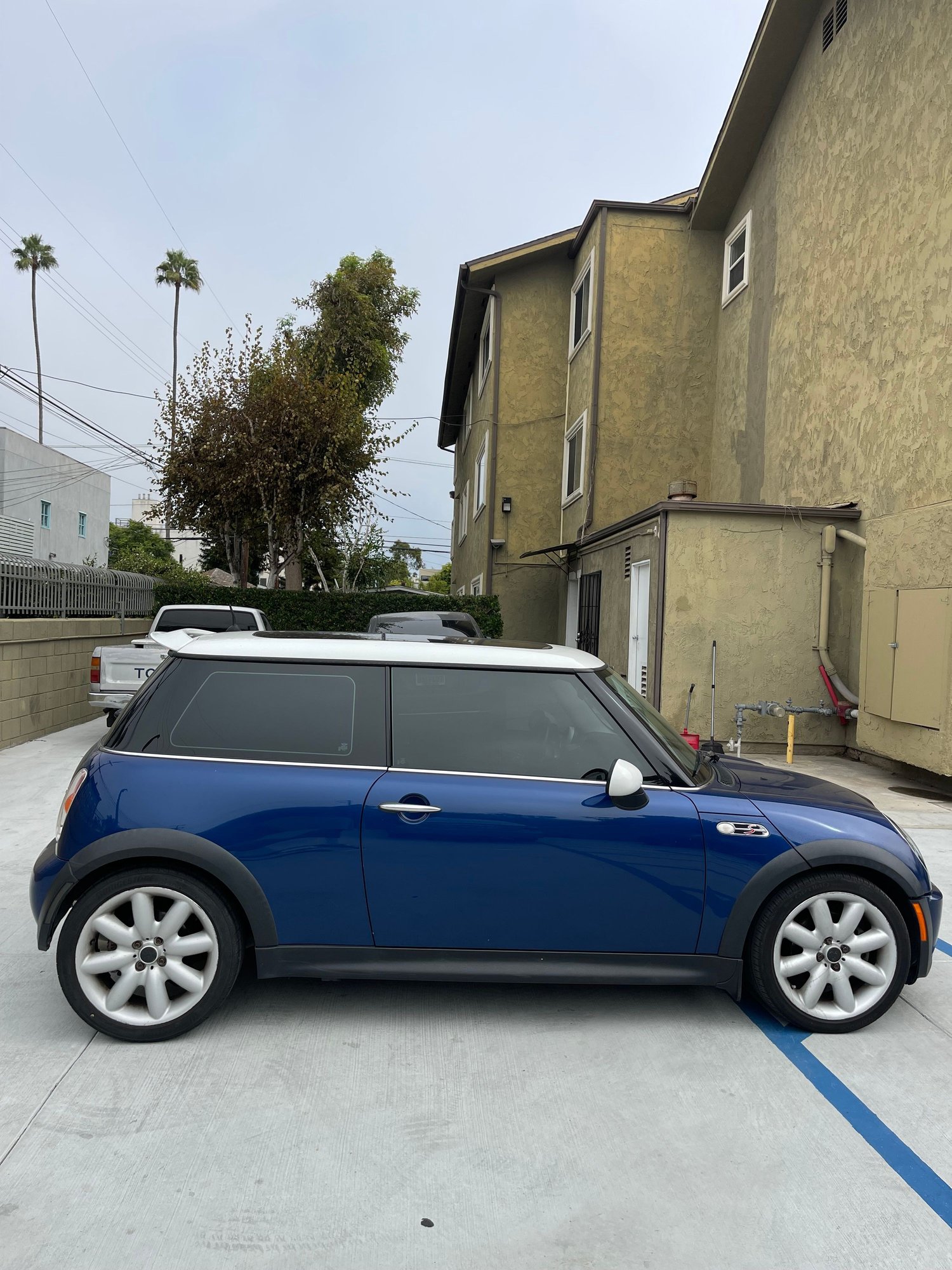 2004 Mini R53: "Mk I" Mini Cooper S - 2004 MCS w/ JCW Kit - Used - VIN WMWRE33414TD81161 - 70,000 Miles - 4 cyl - 2WD - Manual - Coupe - Blue - Venice, CA 90291, United States