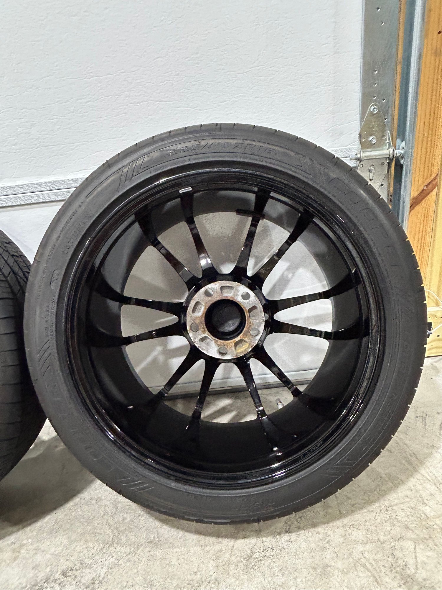 Wheels and Tires/Axles - R60 R61 - 18x8 OZ Ultraleggera Wheels w/ Nearly New Tires - Used - All Years  All Models - Palmerton, PA 18071, United States