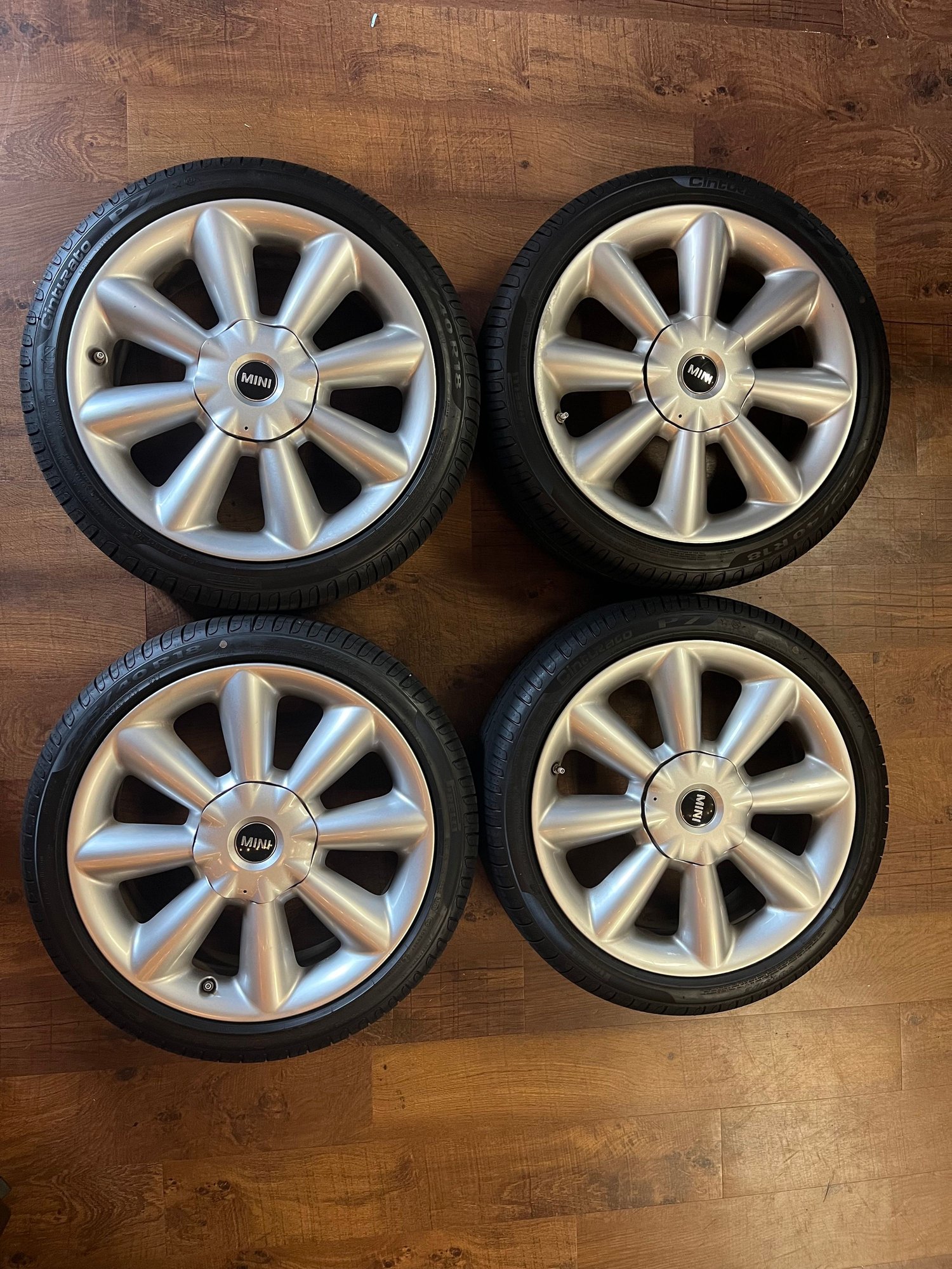 Wheels and Tires/Axles - Wheels, Tires, and Pressure Sensors - Used - 2014 to 2023 Mini F56: Mini Hatch/Hardtop - 2015 to 2023 Mini F55: 5-door Hatch - Metairie, LA 70002, United States