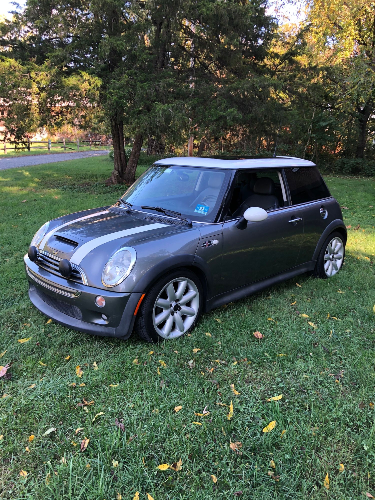 2002 Mini Cooper - 2002 R53 MINI Cooper S - Used - VIN WMWRE33472TD56388 - 71,000 Miles - 4 cyl - 2WD - Manual - Hatchback - Gray - Mount Holly, NJ 08060, United States