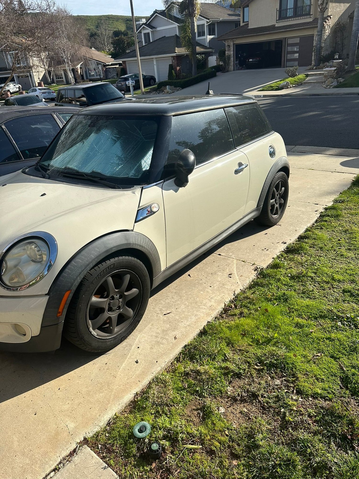 2008 Mini R56: "Mk II" Mini Hatch/Hardtop range - 2008 Mini Cooper S R56 Project Pepper White/Redwood - Used - VIN WMWMF73518TT88282 - 206,500 Miles - 4 cyl - 2WD - Manual - White - Los Angeles, CA 91359, United States