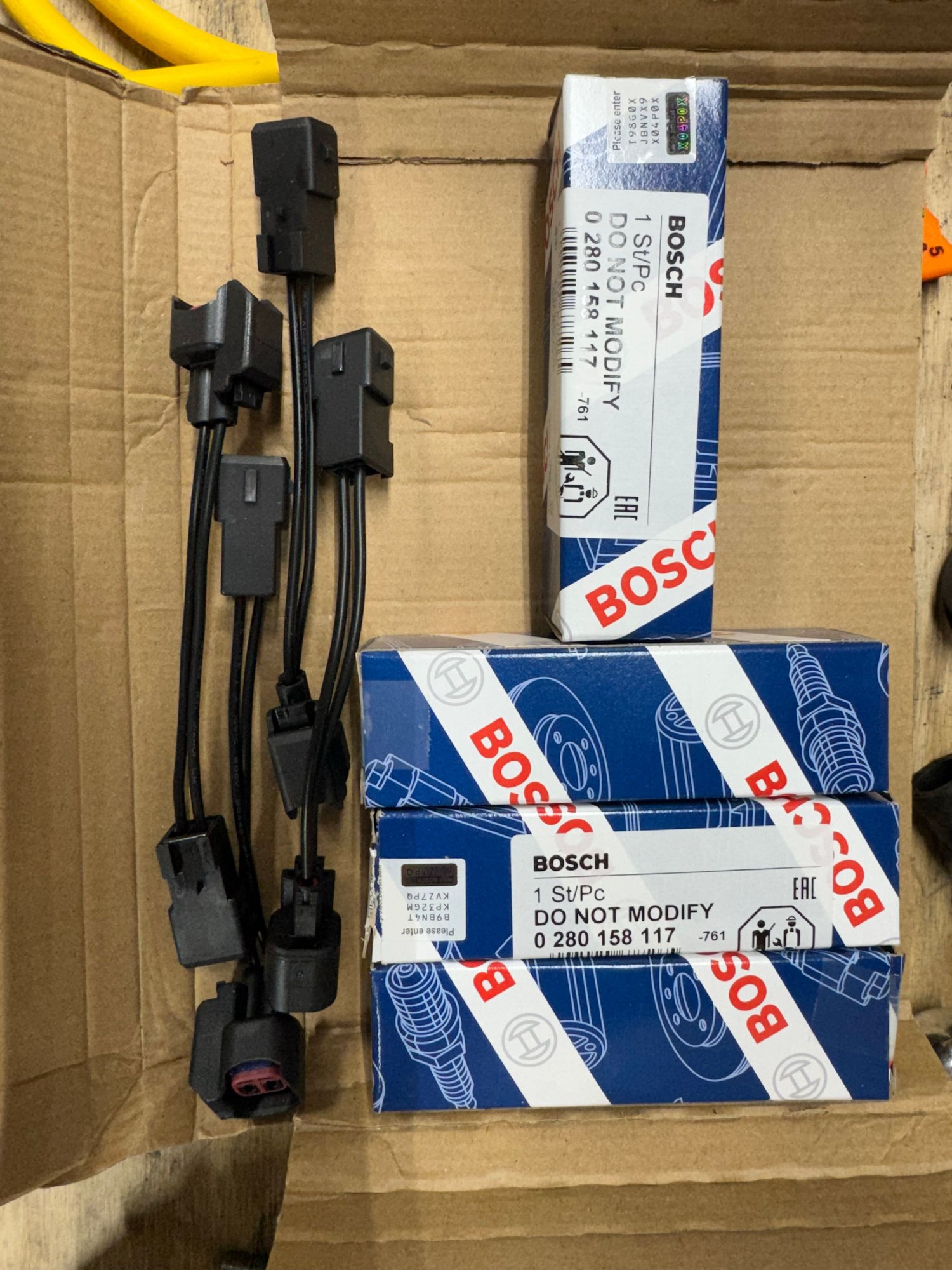 Engine - Intake/Fuel - Genuine Bosch 550CC Injectors w/plug adapters - New - 2002 to 2006 Mini R53: "Mk I" Mini Cooper S - Aurora, CO 80013, United States