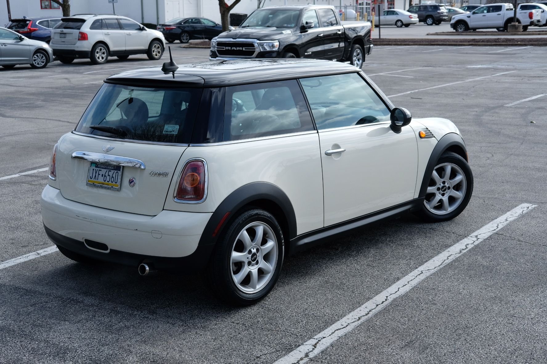 2010 Mini R56: "Mk II" Mini Hatch/Hardtop range - Manual Pepper White R56 outside Philadelphia - Used - VIN WMWMF3C51ATU79471 - 84,216 Miles - 4 cyl - 2WD - Manual - Hatchback - White - Havertown, PA 19083, United States