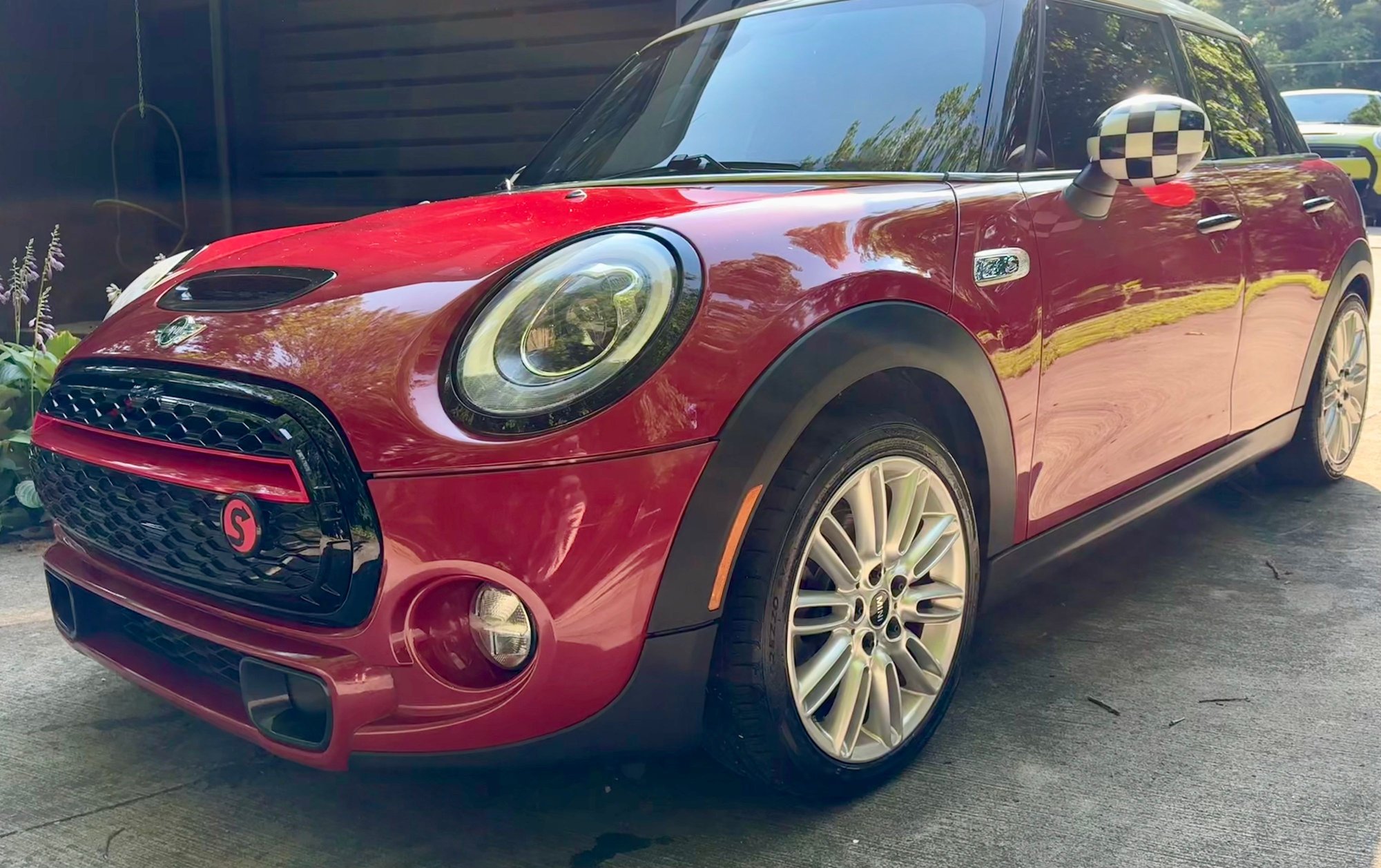 2015 Mini F55: 5-door Hatch - 2015 Mini Cooper S F55 - Used - VIN WMWXU3C50F2B61960 - 64,840 Miles - 4 cyl - 2WD - Manual - Hatchback - Red - Delaware, OH 43015, United States