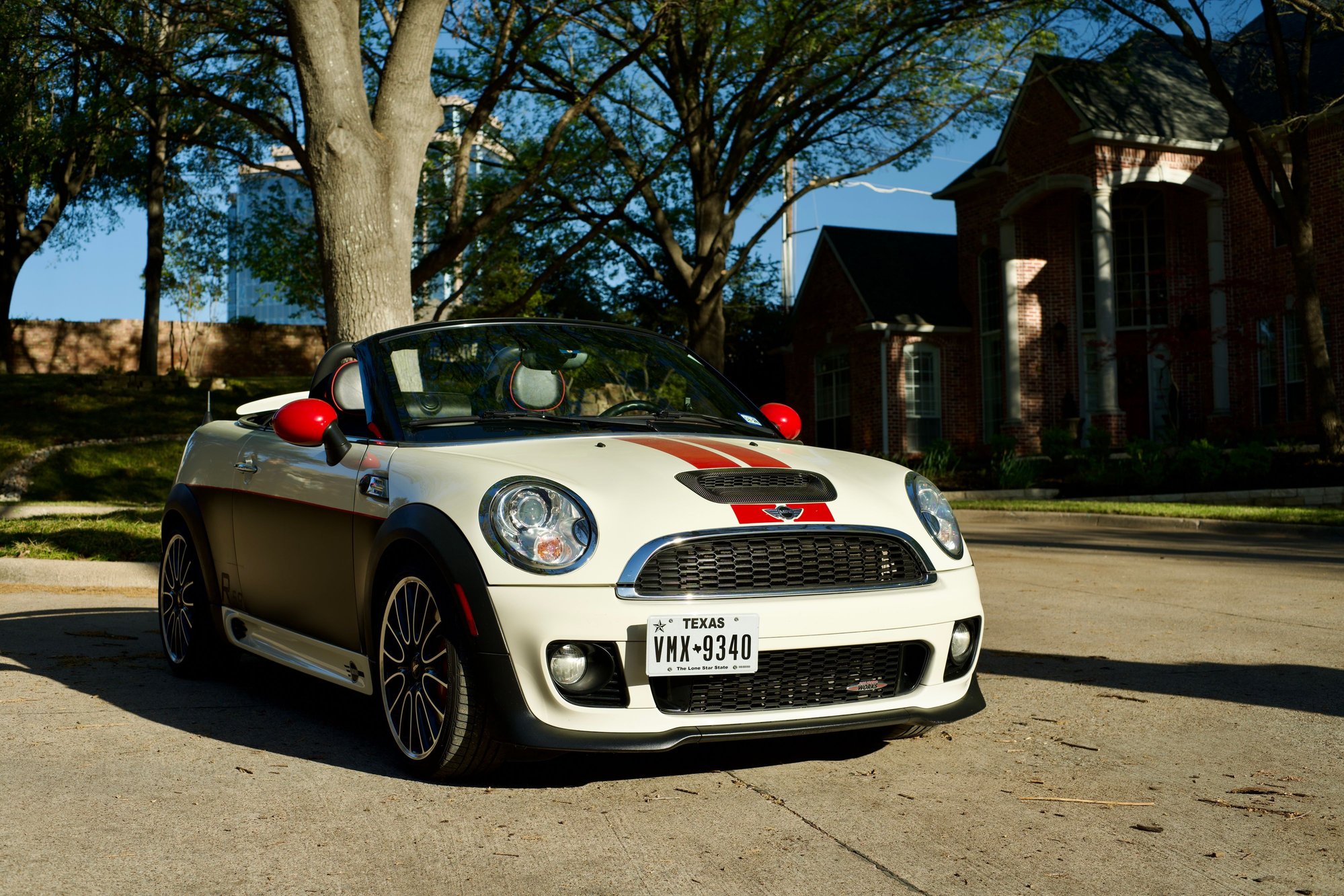 2014 Mini R59: Roadster - Mini r59 jcw - Used - VIN WMWSY9C54ET432672 - 69,000 Miles - 4 cyl - 2WD - Manual - Coupe - White - Richardson, TX 75080, United States