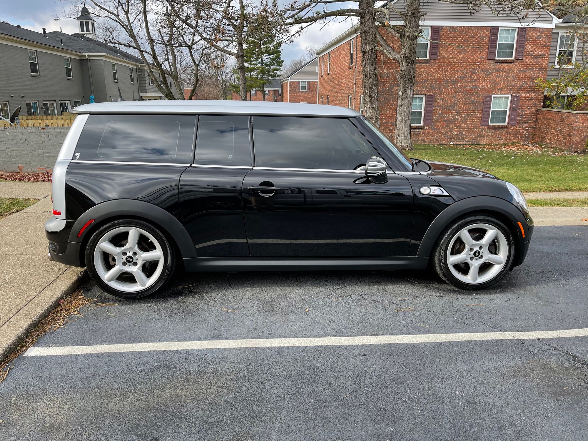 Window Tinting Cincinnati > Jay's Tint & Vinyl