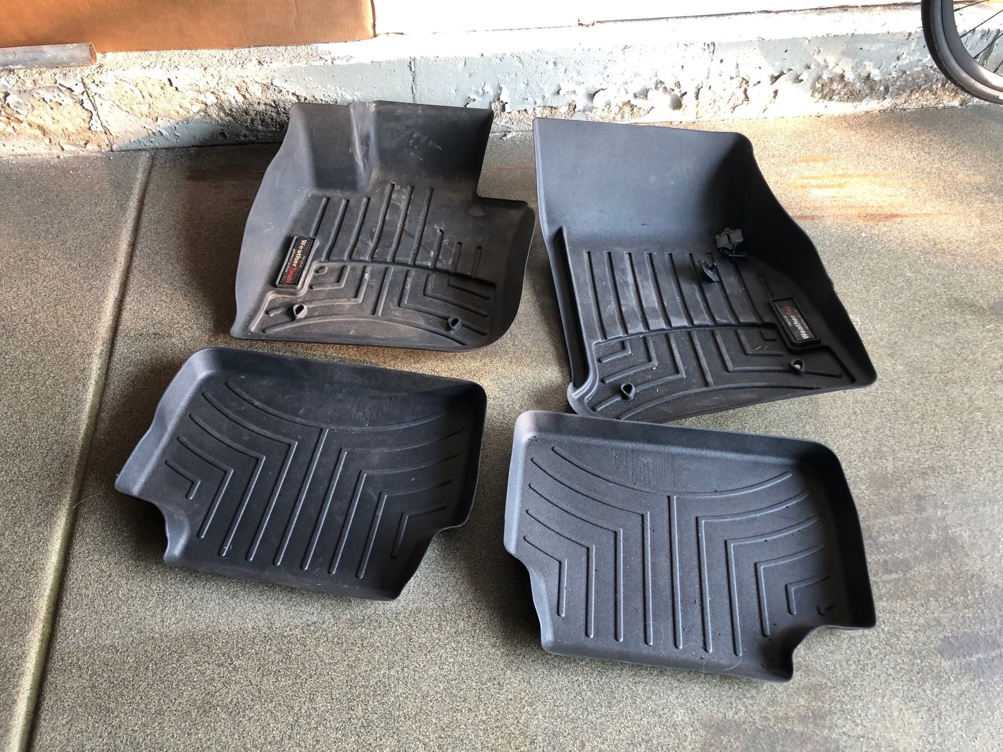 Miscellaneous - Parts for F55/F56 - Spacers, shift knob, phone mount, mats - Used - -1 to 2024  All Models - -1 to 2024  All Models - Bolingbrook, IL 60440, United States