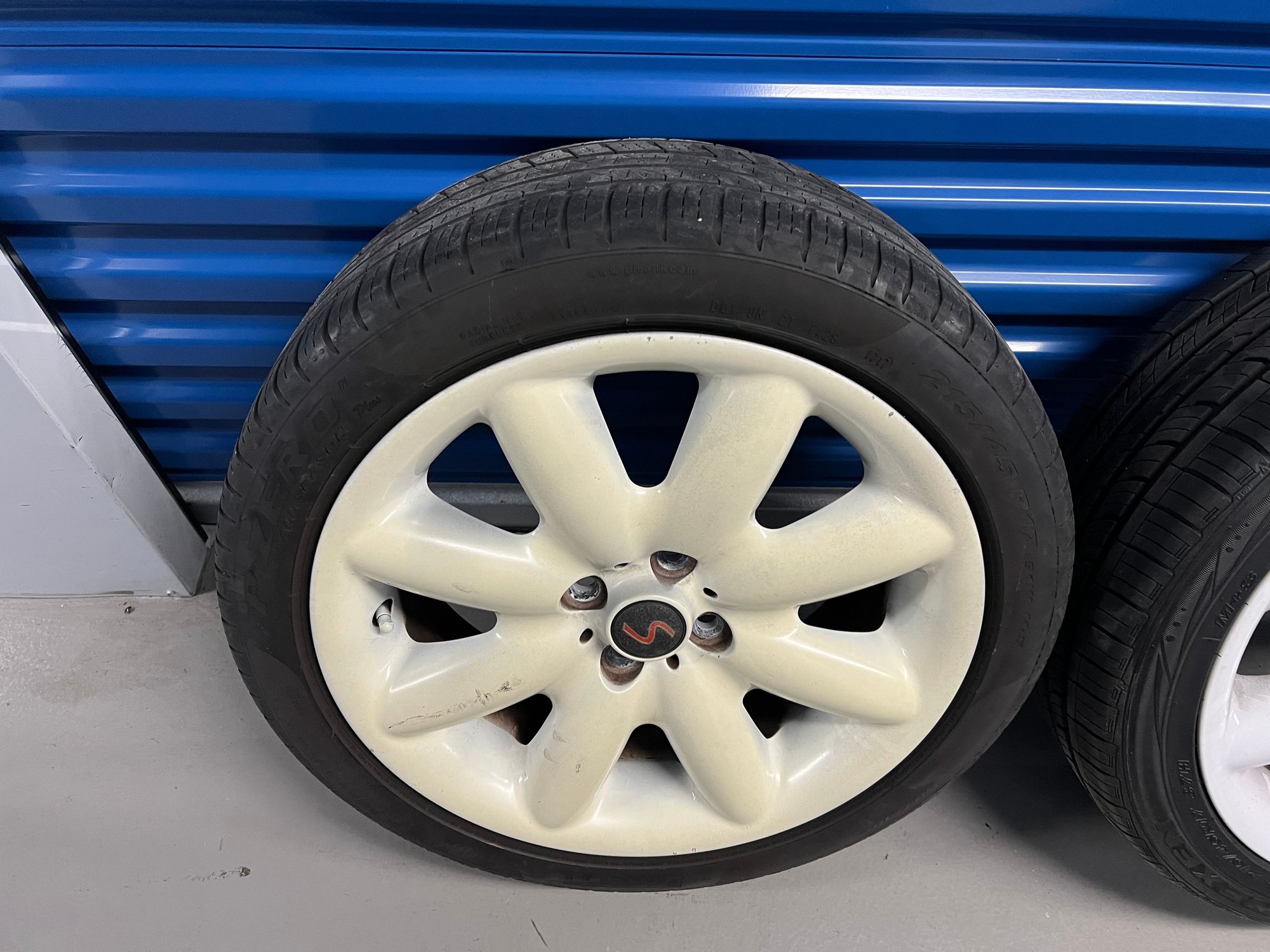 Wheels and Tires/Axles - R85 S Lite wheels refurbished with tires! - Used - 0  All Models - Hollywood, FL 33019, United States