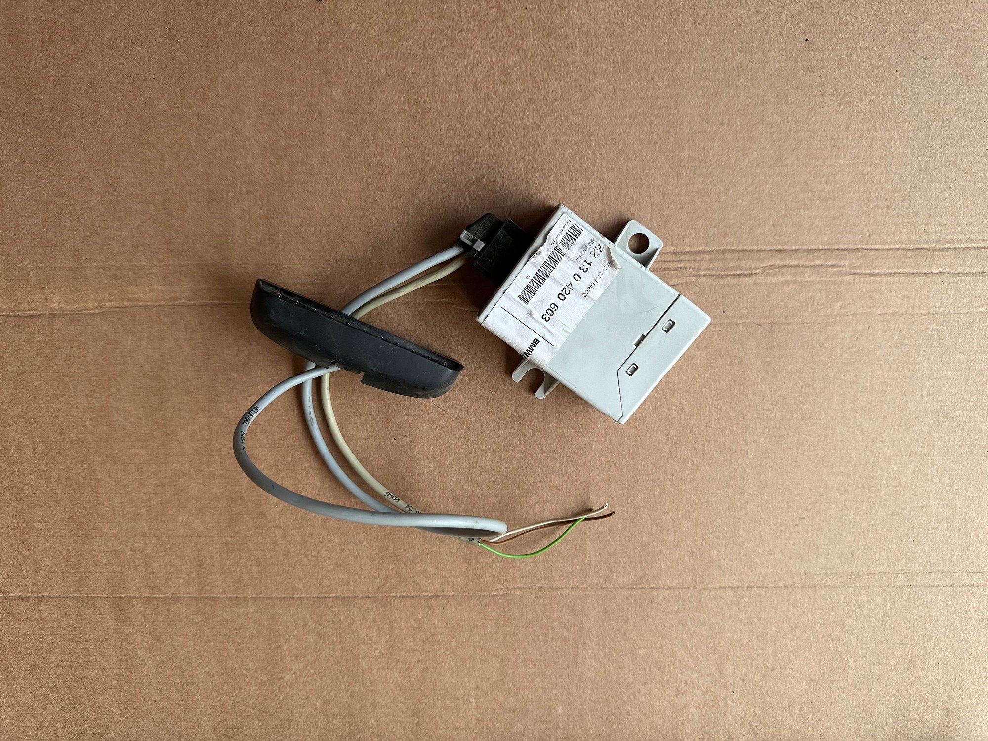 Interior/Upholstery - R56 Genuine shift Light - Used - 2007 to 2013 Mini R56: "Mk II" Mini Hatch/Hardtop range - Montreal, QC H3H2J2, Canada