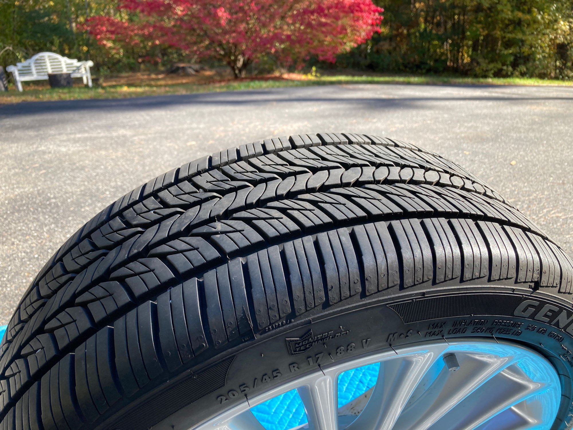 Wheels and Tires/Axles - A Real Sweet Deal on OEM Wheels and Tires! - Used - 2007 to 2014 Mini R55: "Mk II" Mini Clubman - Bolton, MA 01740, United States