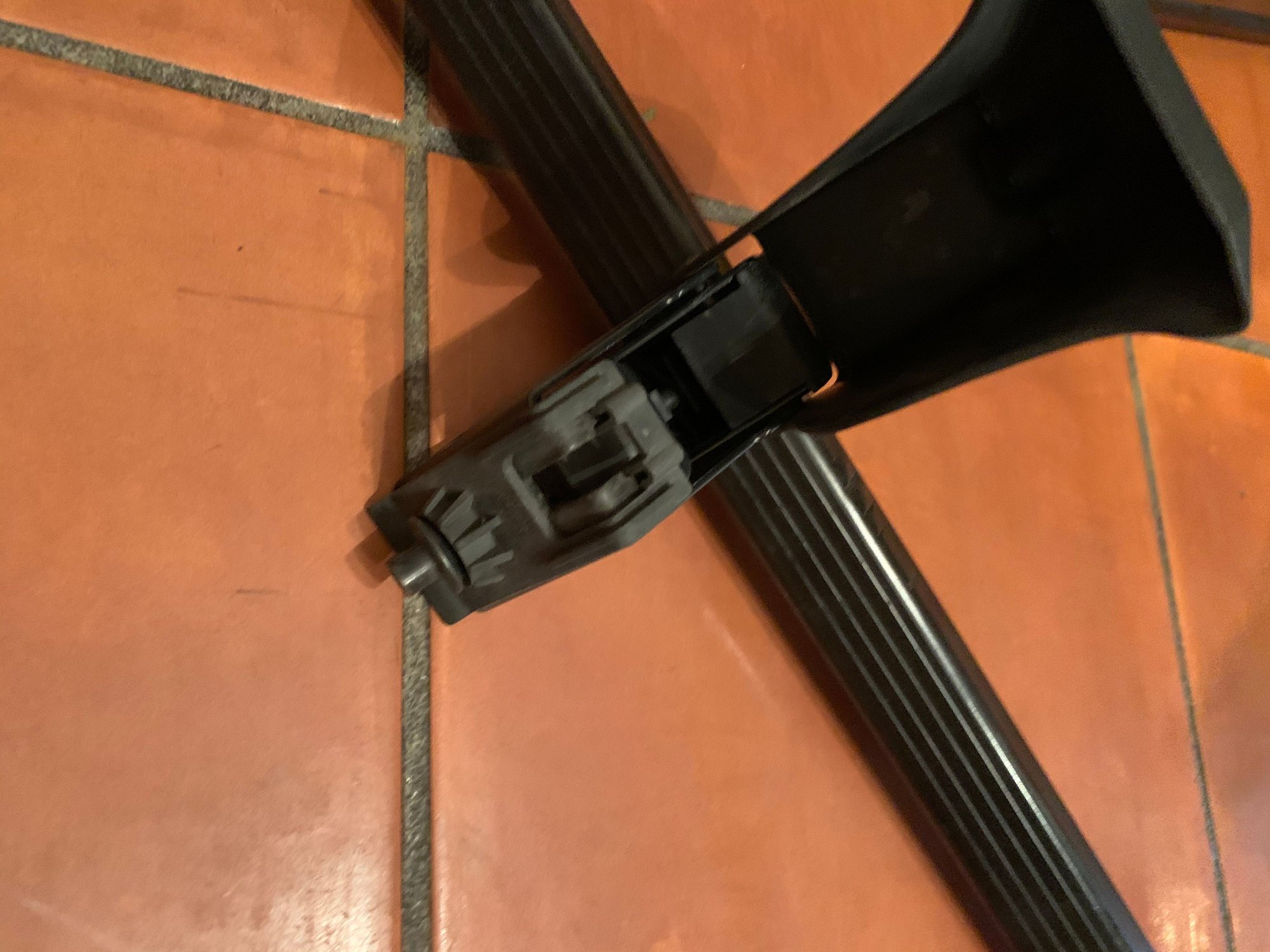 FS Thule Traverse Short Roof Adapter 487 North American Motoring