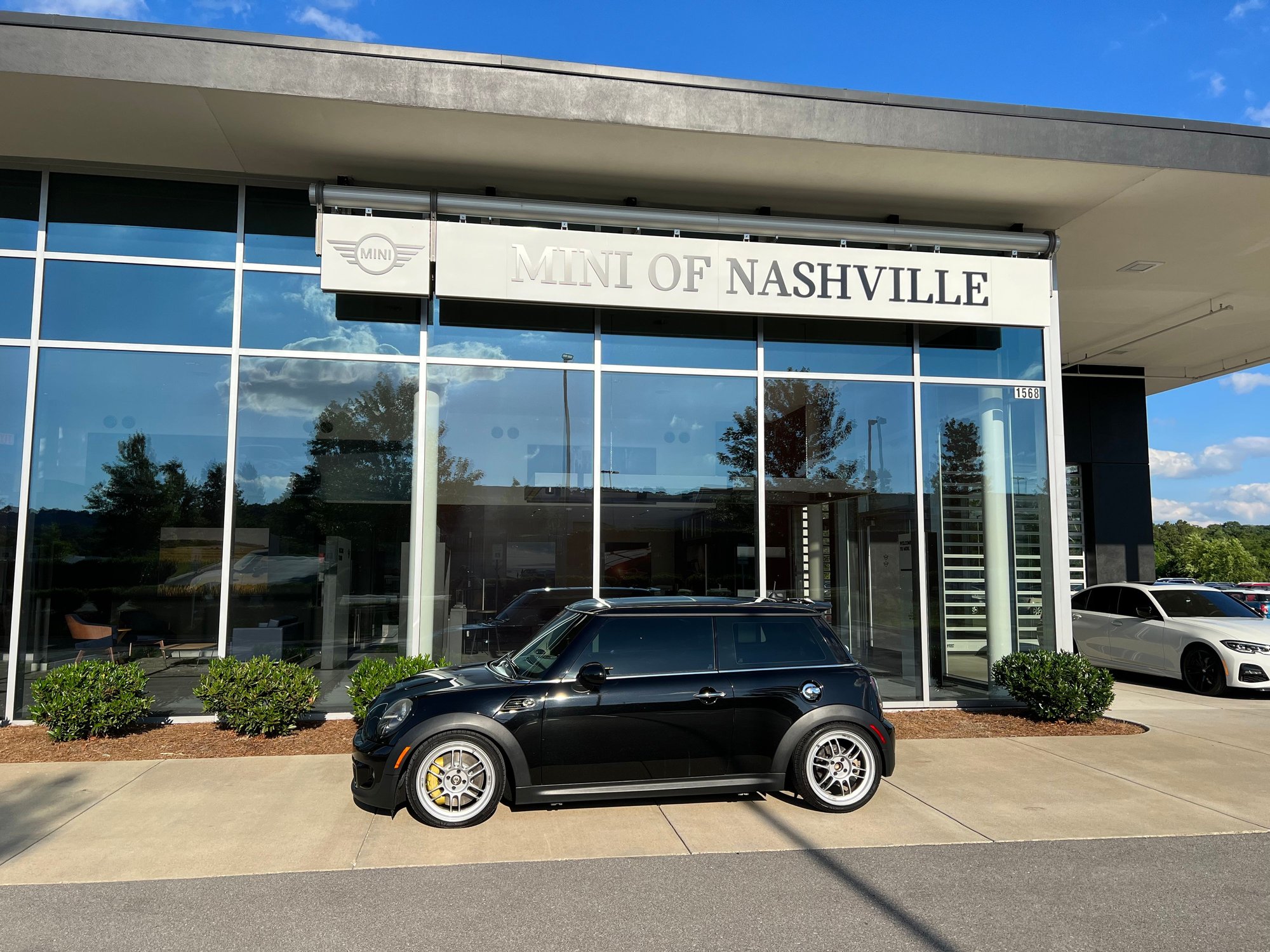 2011 Mini Cooper - Clean low miles Cooper S. Tasteful mods - Used - VIN Wmwsv3c54bty23256 - 60,000 Miles - 4 cyl - 2WD - Manual - Coupe - Black - Nashville, TN 37221, United States