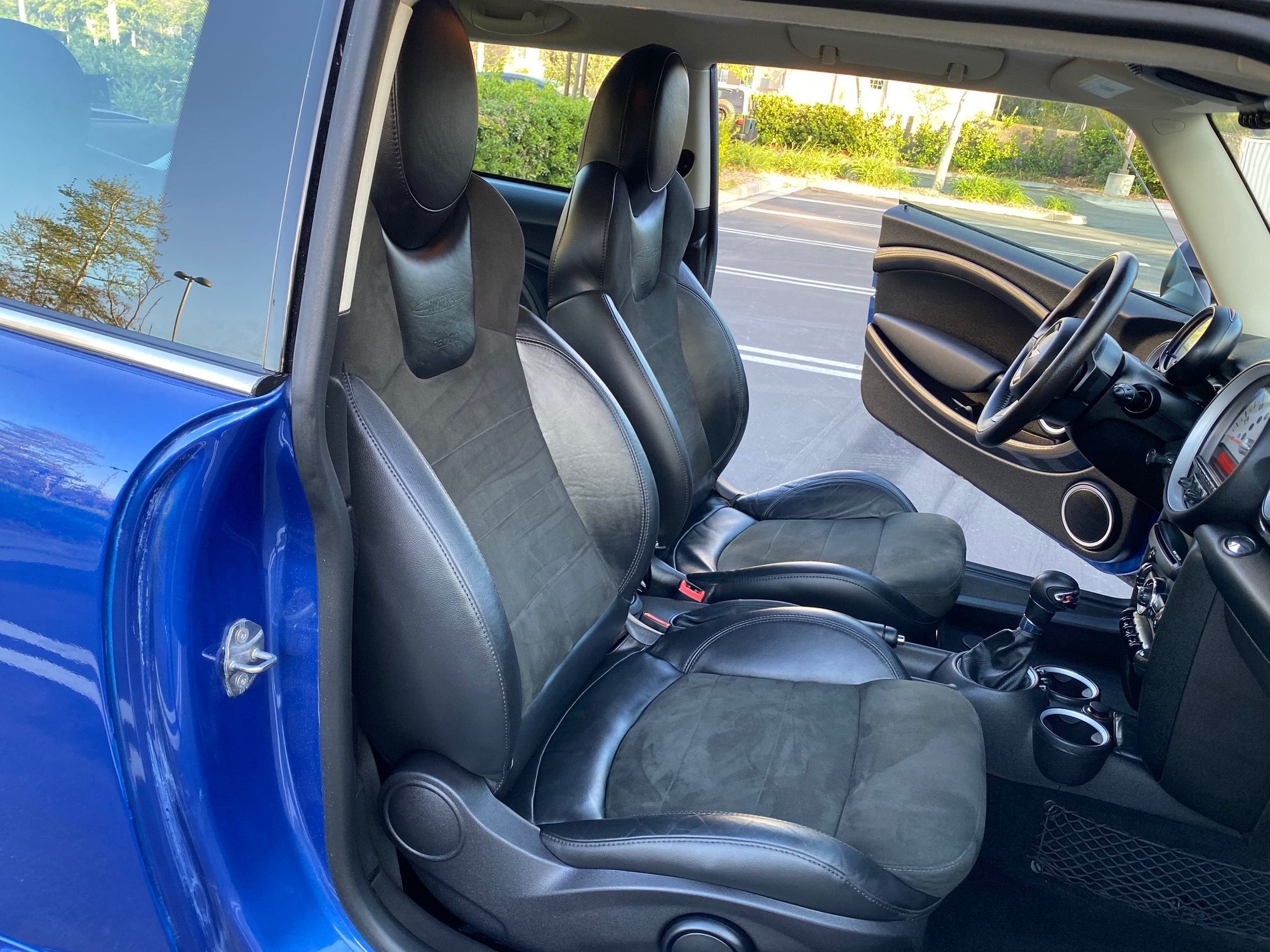 2012 Mini R56: "Mk II" Mini Hatch/Hardtop range - 2012 Mini Cooper S Low Miles W/ Factory Recaro Seats - Used - VIN WMWSV3C58CT387271 - 40,500 Miles - 4 cyl - 2WD - Automatic - Hatchback - Blue - Sun Valley, CA 91352, United States