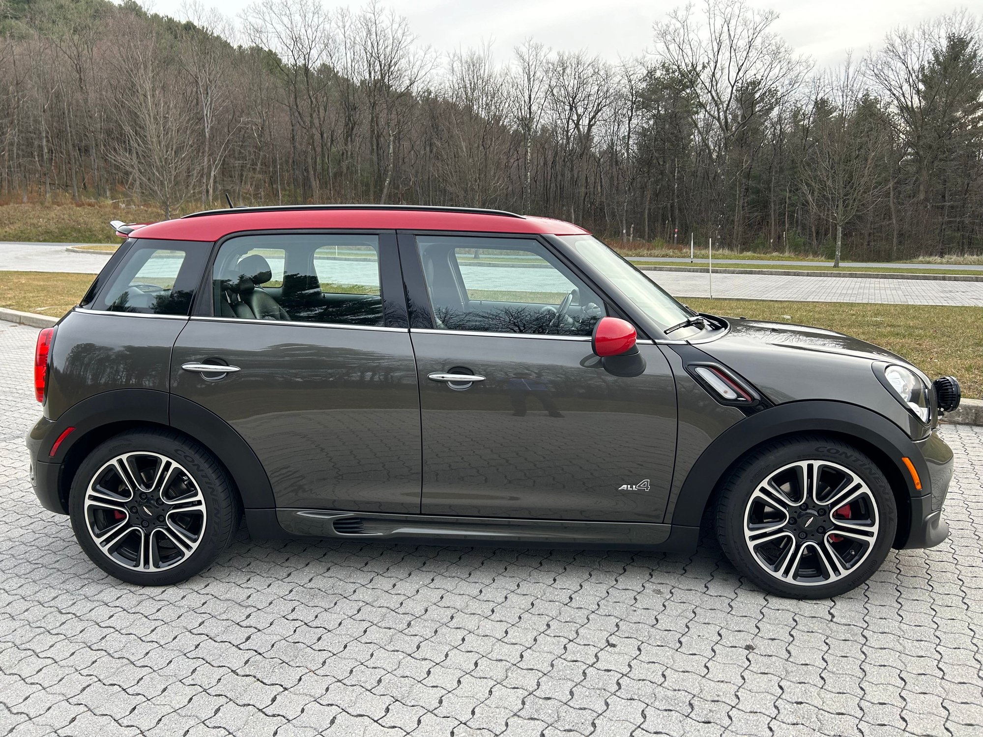 2013 Mini R60: Countryman - 2013 Countryman JCW - 72k miles - Used - VIN WMWXD1C50DWM28618 - 72,549 Miles - 4 cyl - Manual - SUV - Gray - Palmerton, PA 18071, United States