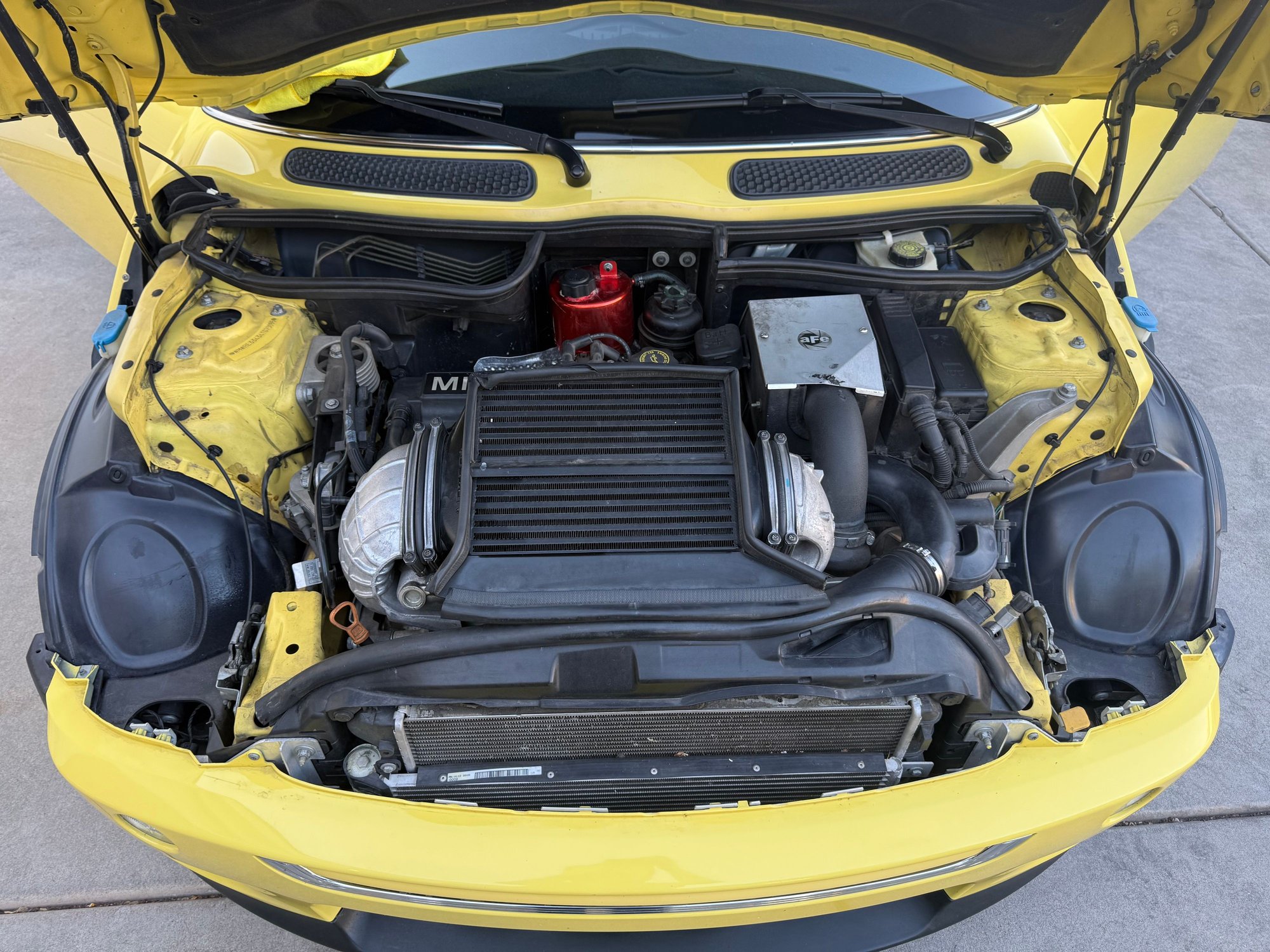 2004 Mini R53: "Mk I" Mini Cooper S - R53 MCS 6-speed - Used - VIN WMWRE33434TD75085 - 64,500 Miles - 4 cyl - Manual - Hatchback - Yellow - Gilbert, AZ 85234, United States