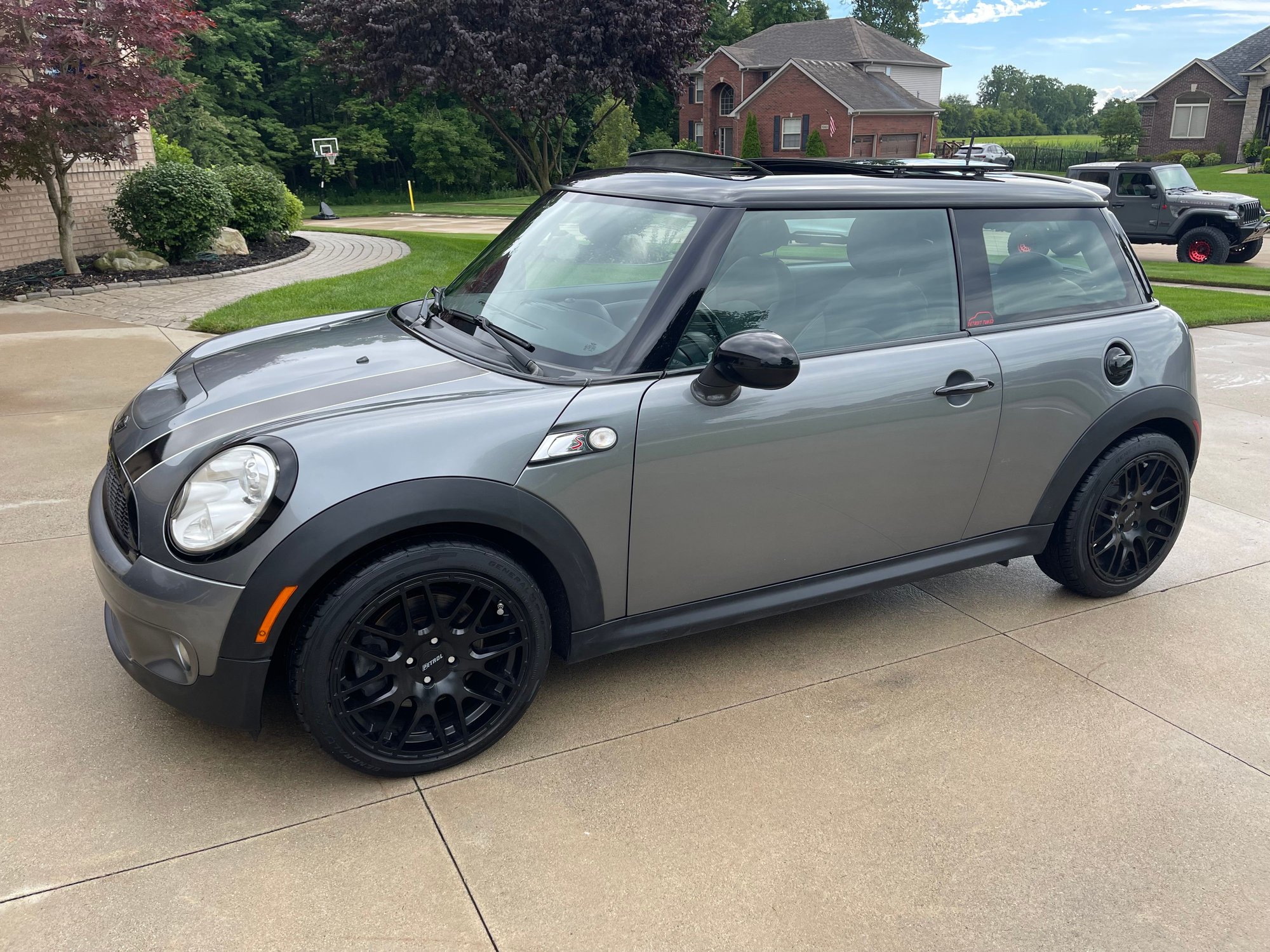 2010 Mini R56: "Mk II" Mini Hatch/Hardtop range - 2010 MINI Cooper S (R56) Stage 2 Tuned - Used - VIN WMWMF7C57ATZ70540 - 87,000 Miles - 4 cyl - 2WD - Automatic - Hatchback - Silver - Chesterfield Twp, MI 48051, United States