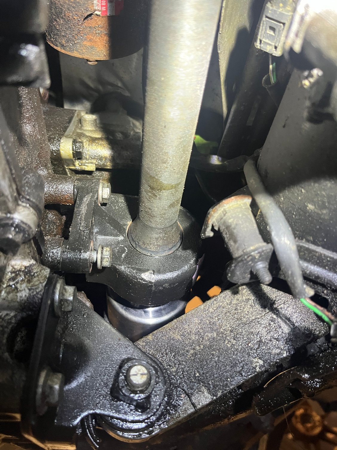 Carrier bearing aligned