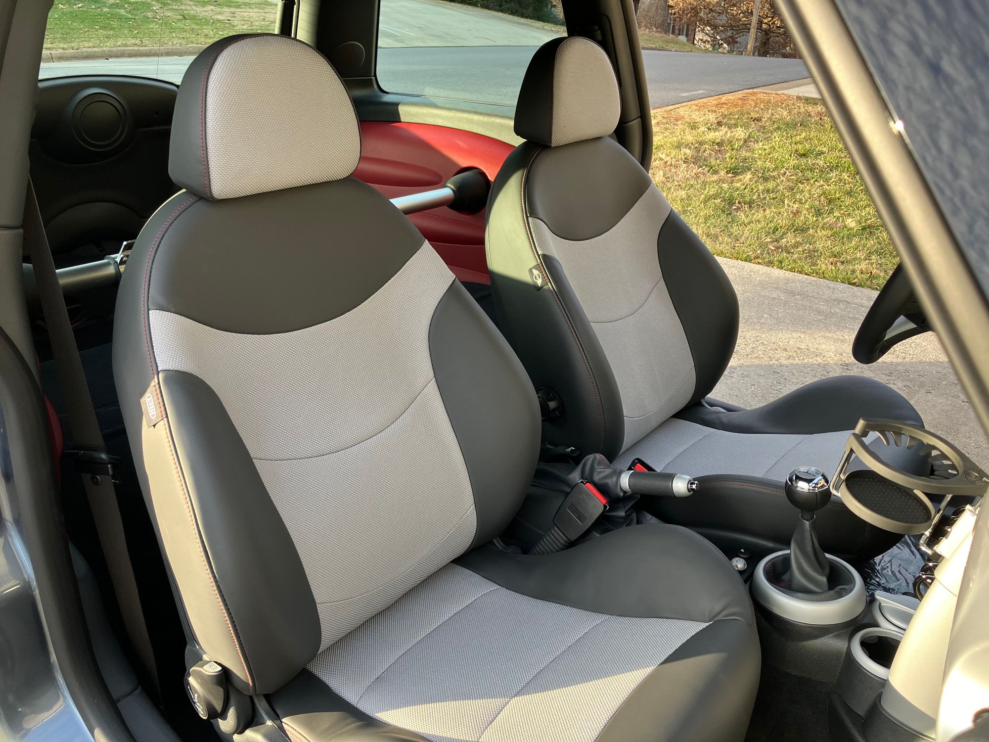 2006 Mini R53: "Mk I" Mini Cooper S - Collector-quality 2006 MINI Cooper S JCW GP - Used - VIN WMWRE93536YB72358 - 320 Miles - Manual - Hatchback - Johnson City, TN 37604, United States